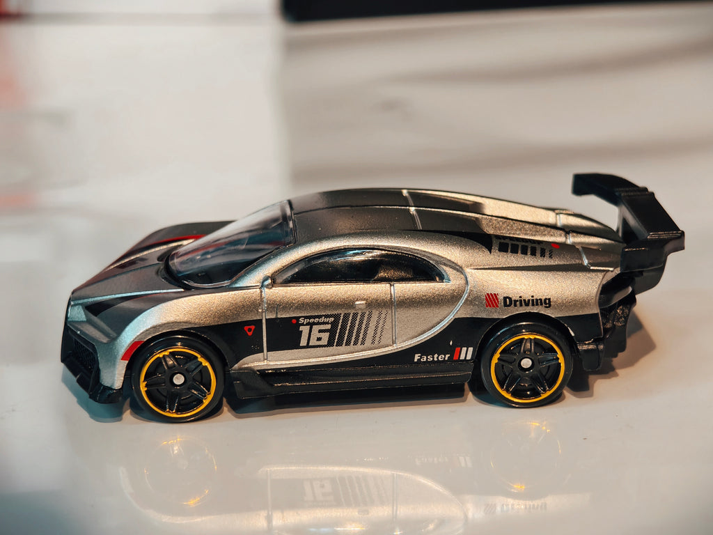 Bugatti Chiron 1:64 Scale in Acrylic Box