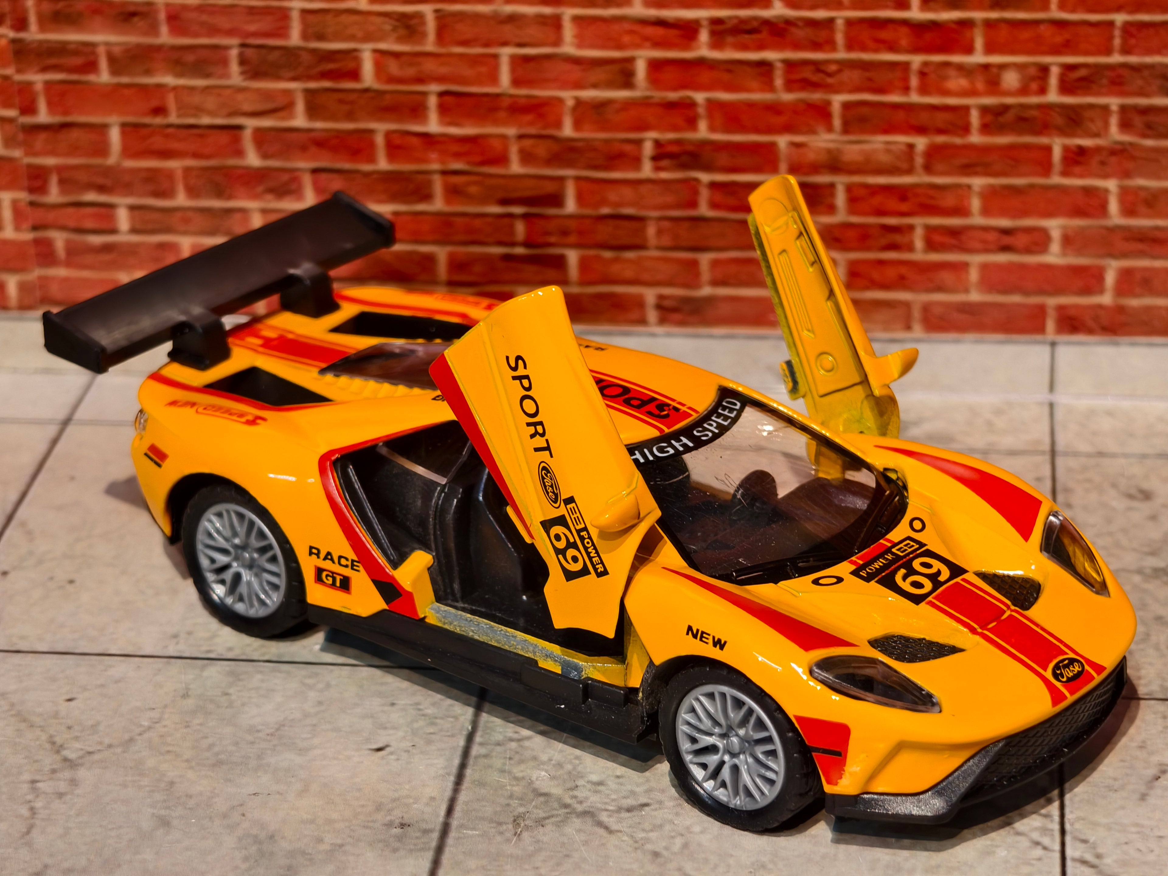 Ford GT 2017 1:36 Scale Racing Edition