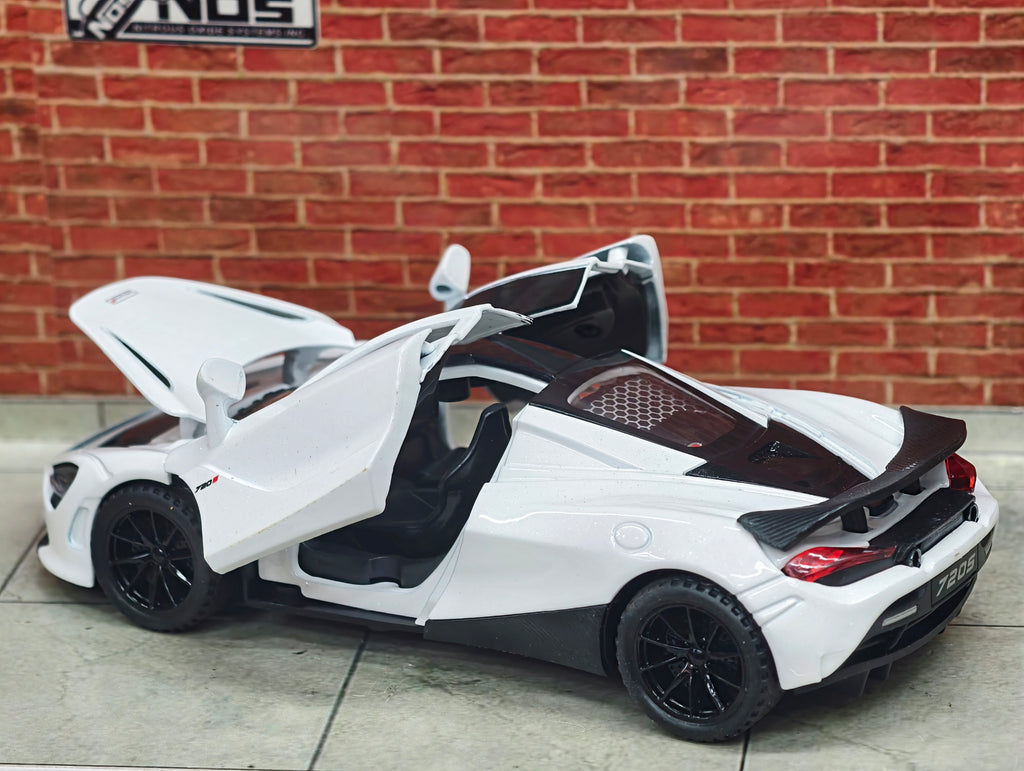 McLaren 720S 1:32 Scale Premium Detailing