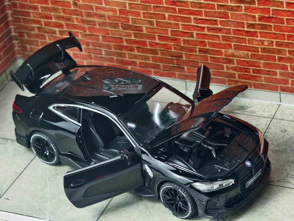 BMW M4 Coupe G82 Generation 1:32 Scale Premium Detailing Black