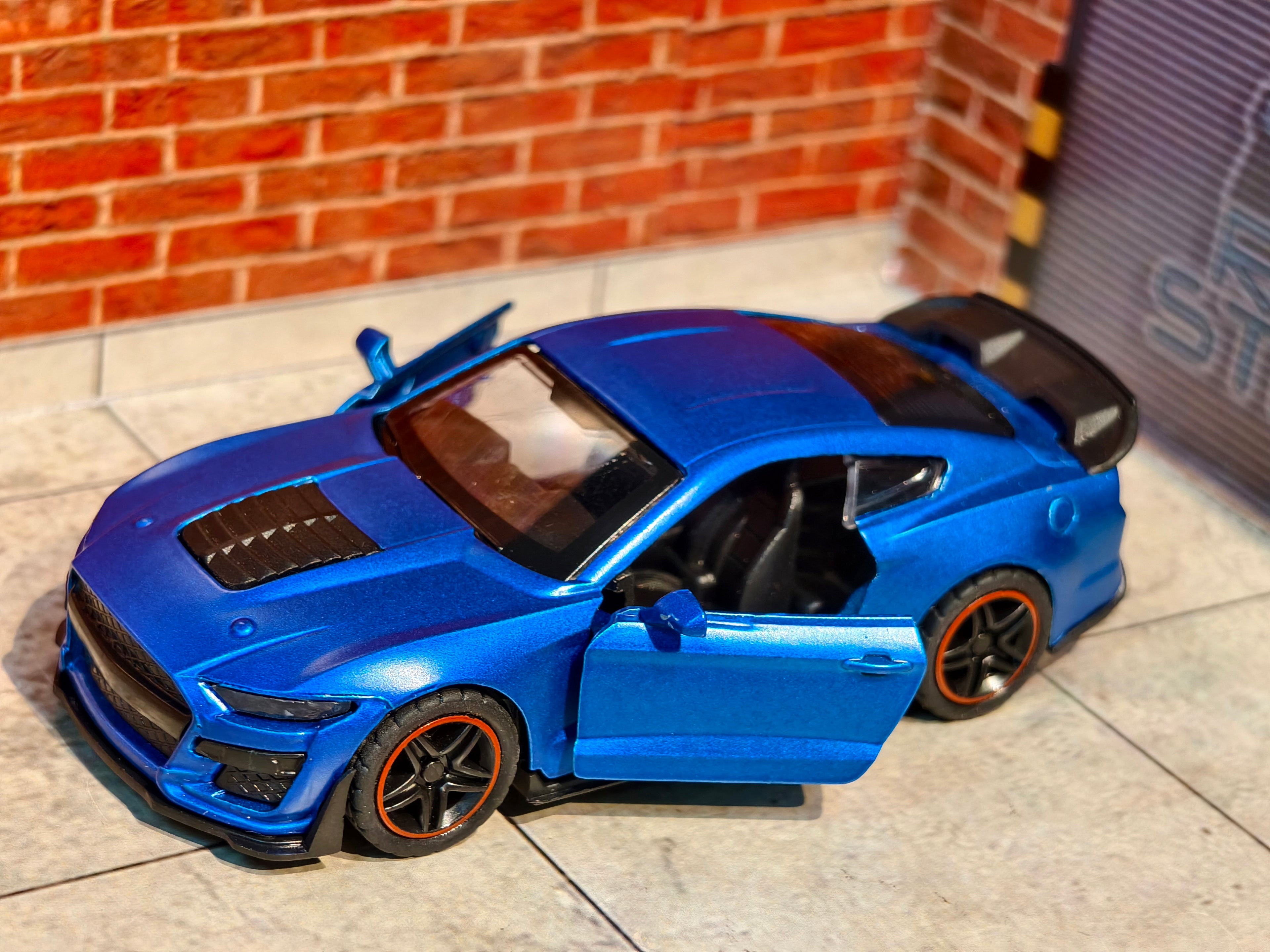 Ford Mustang  Shelby GT 500 1:43 Scale