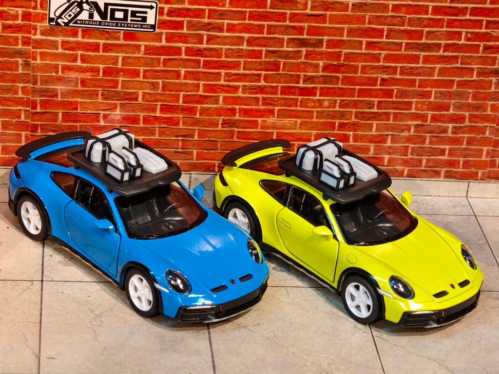 Kinsmart Official Licensed PORSCHE 911 RALLYE with Roof Rack 1:36 Scale