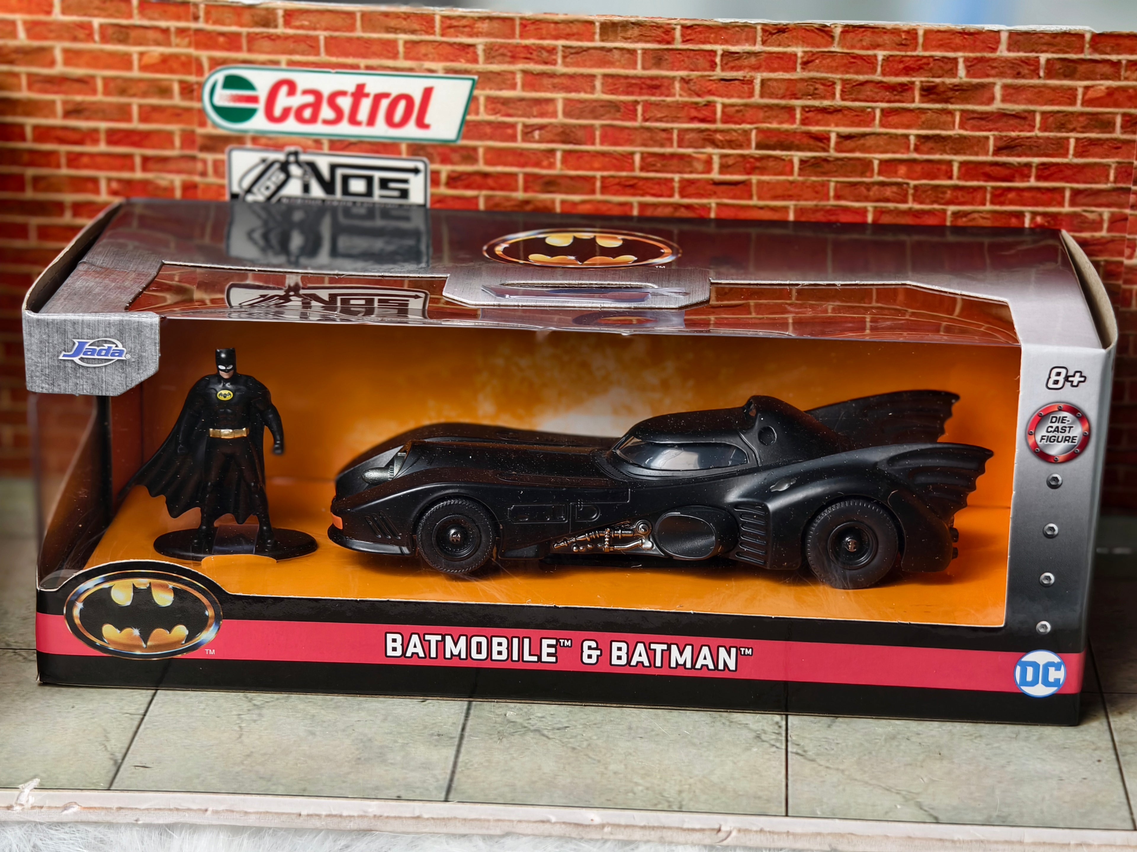 BATMOBILE and BATMAN 1:32 Scale Official Licensed by Jada Toys