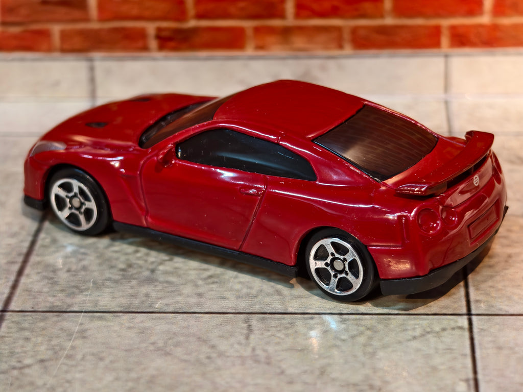 RMZ Official Licensed Nissan GTR - R35 1:64 Scale