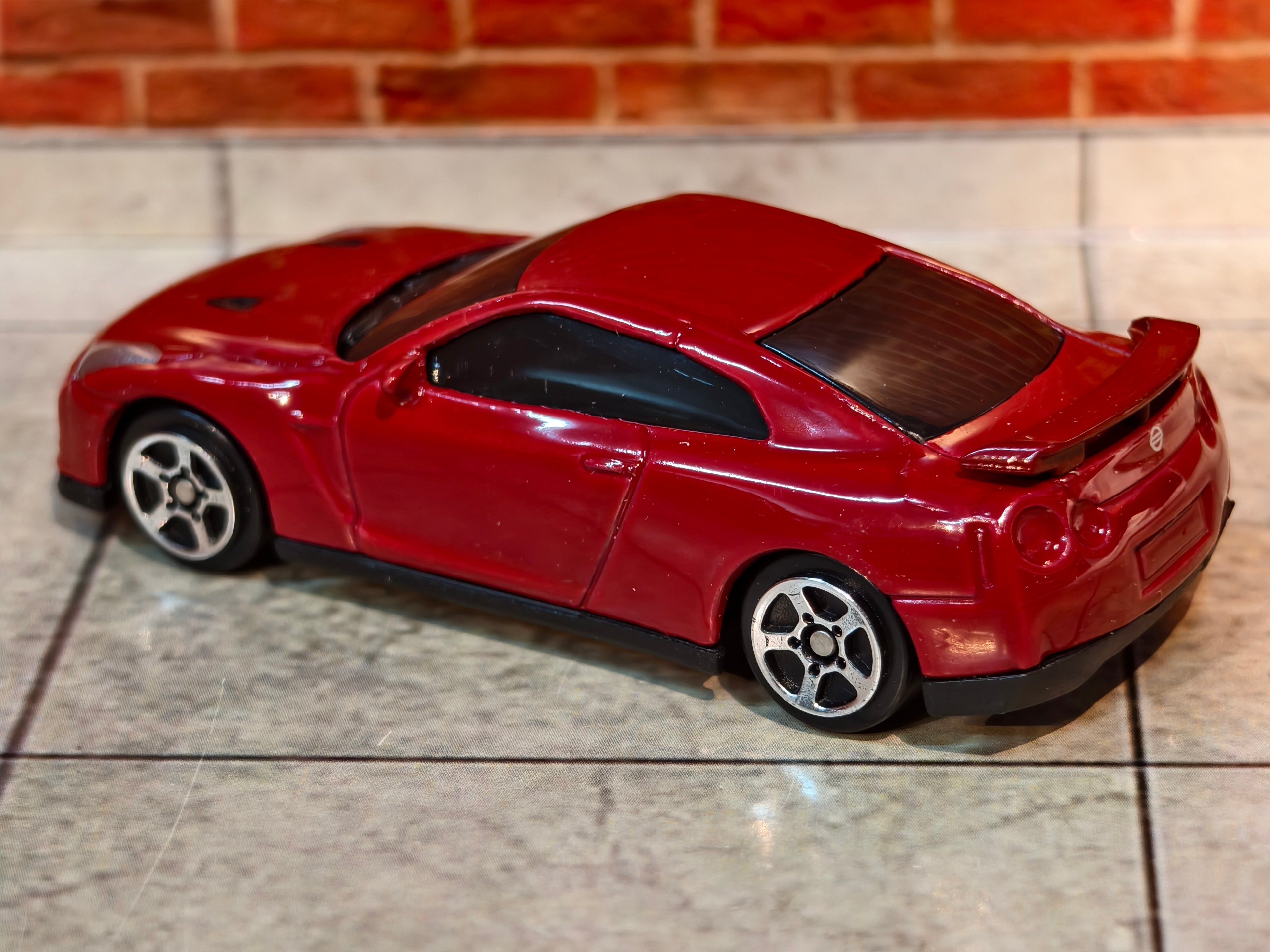 RMZ Official Licensed Nissan GTR - R35 1:64 Scale