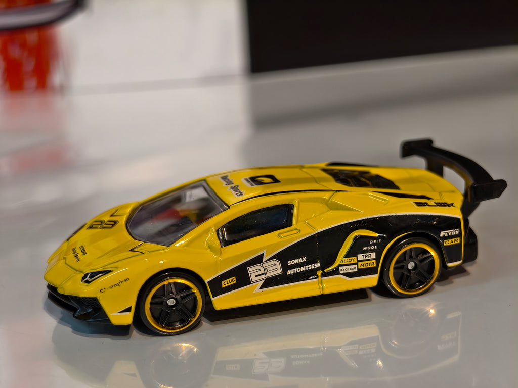 Lamborghini Huracan 1:64 Scale in Acrylic Box