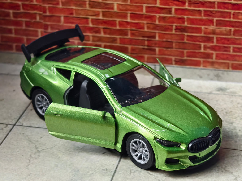 BMW M4 1:36 Scale PREMIUM DETAILING