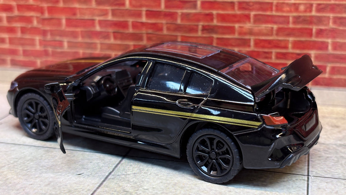 BMW M8 Gran Coupé (F93) 1:36 Scale Premium Detailing