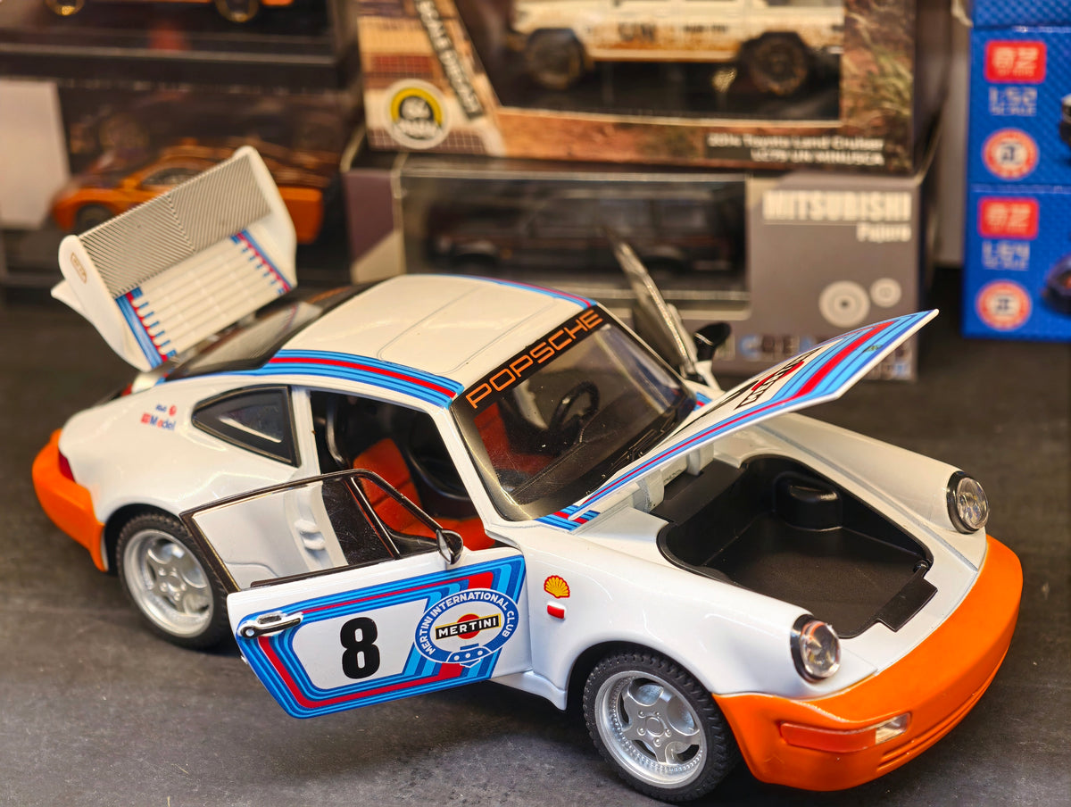 Porsche 911 (964) Turbo 1:24 Scale Premium  Scale model Martini Racing Livery
