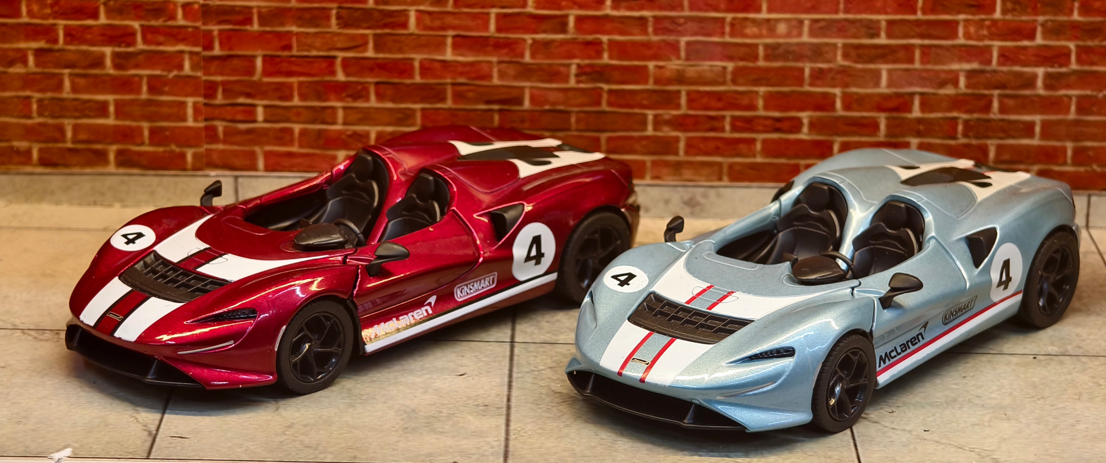 McLaren Elva Livery Edition 1:36 Scale Official Licensed by Kinsmart