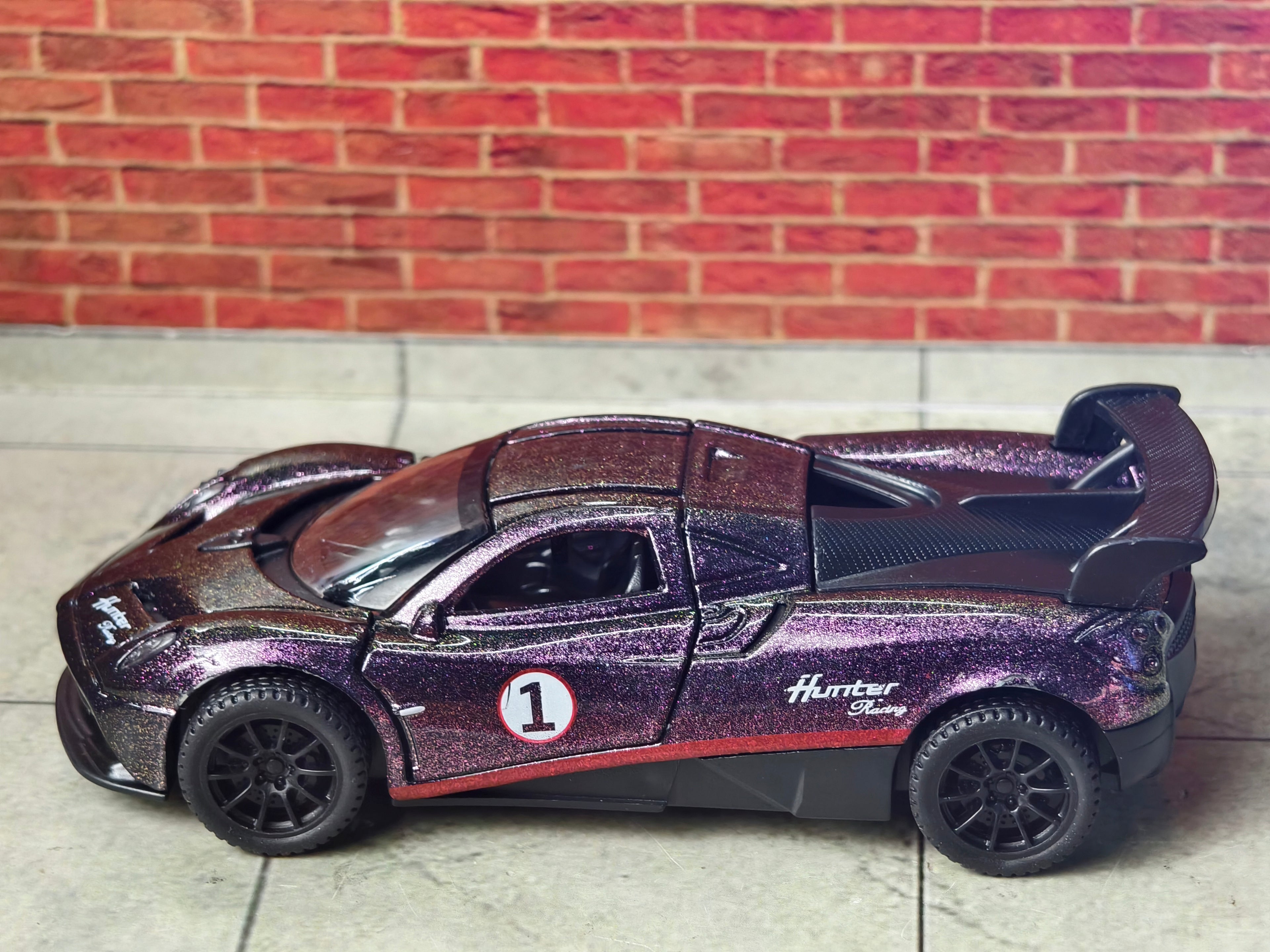 Pagani Huayra 1:36 Scale 3 Doors Openable