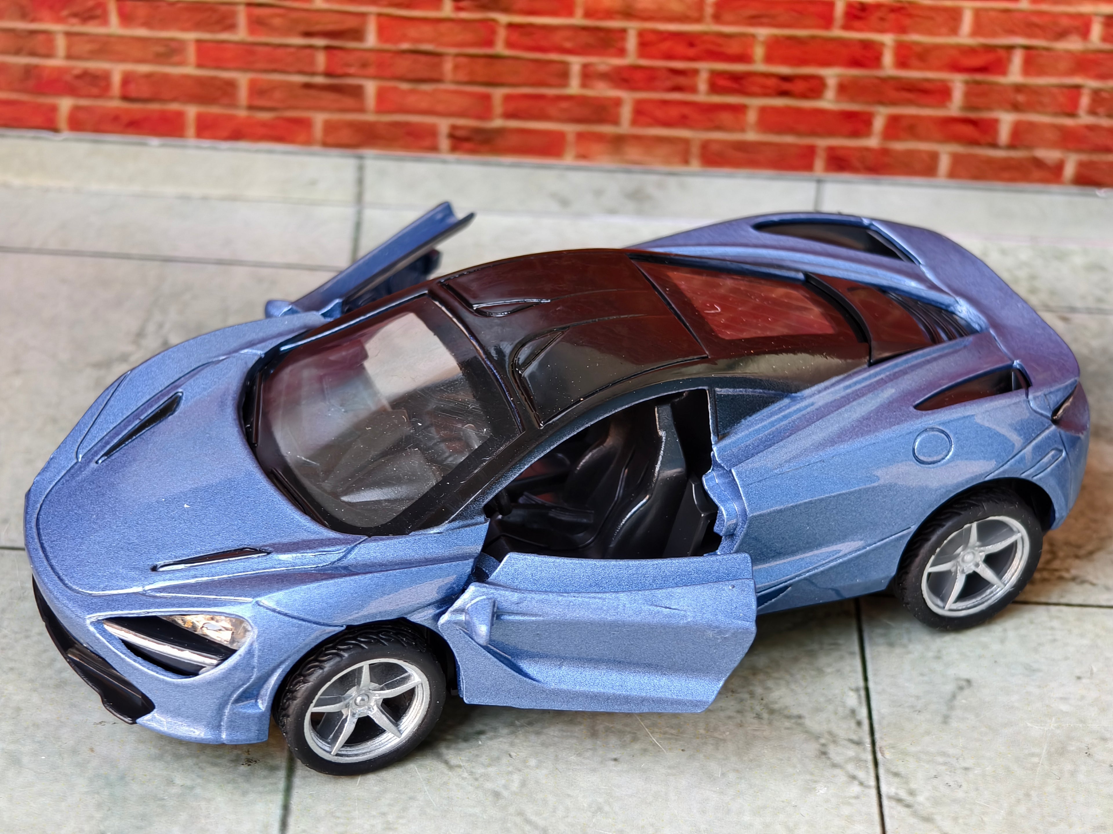 Mclaren 720 S 1:36 Scale Box Piece