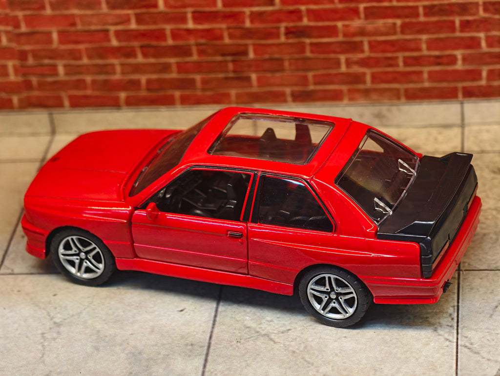 BMW M3 E 30 1:36 Scale Premium Detailing