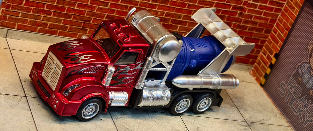 American Truck with Smoke 1:28 Scale