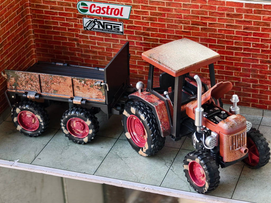 Metal Farm Tractor with Tipping Trailer 1:24 Scale