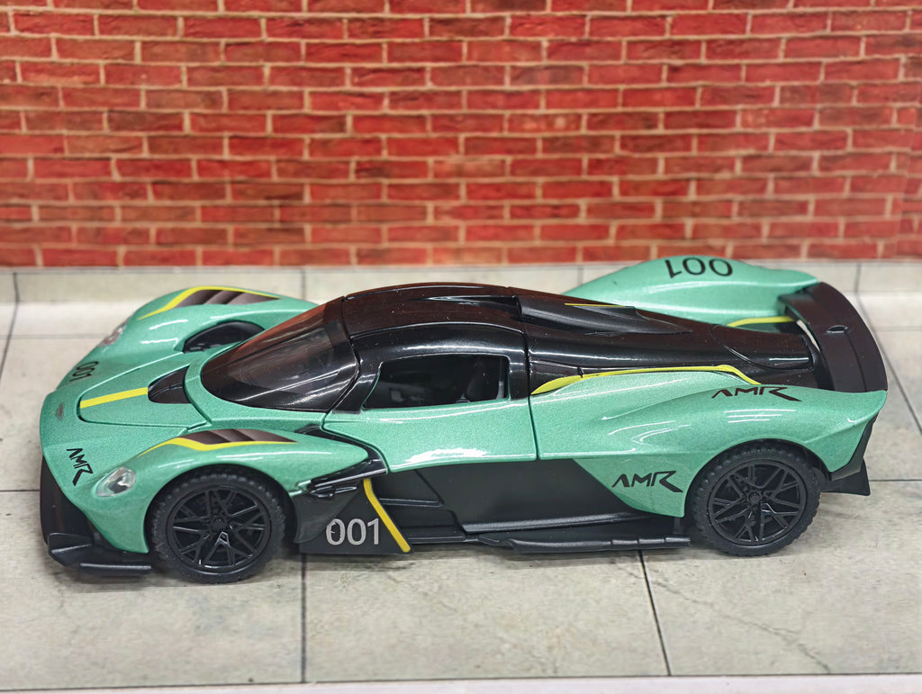 Aston Martin Valkyrie AMR Pro 1:32 Scale