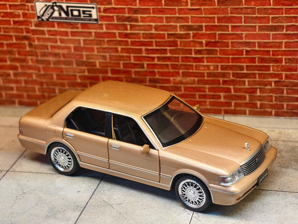 Toyota Crown VIP Edition (1:32 Scale)