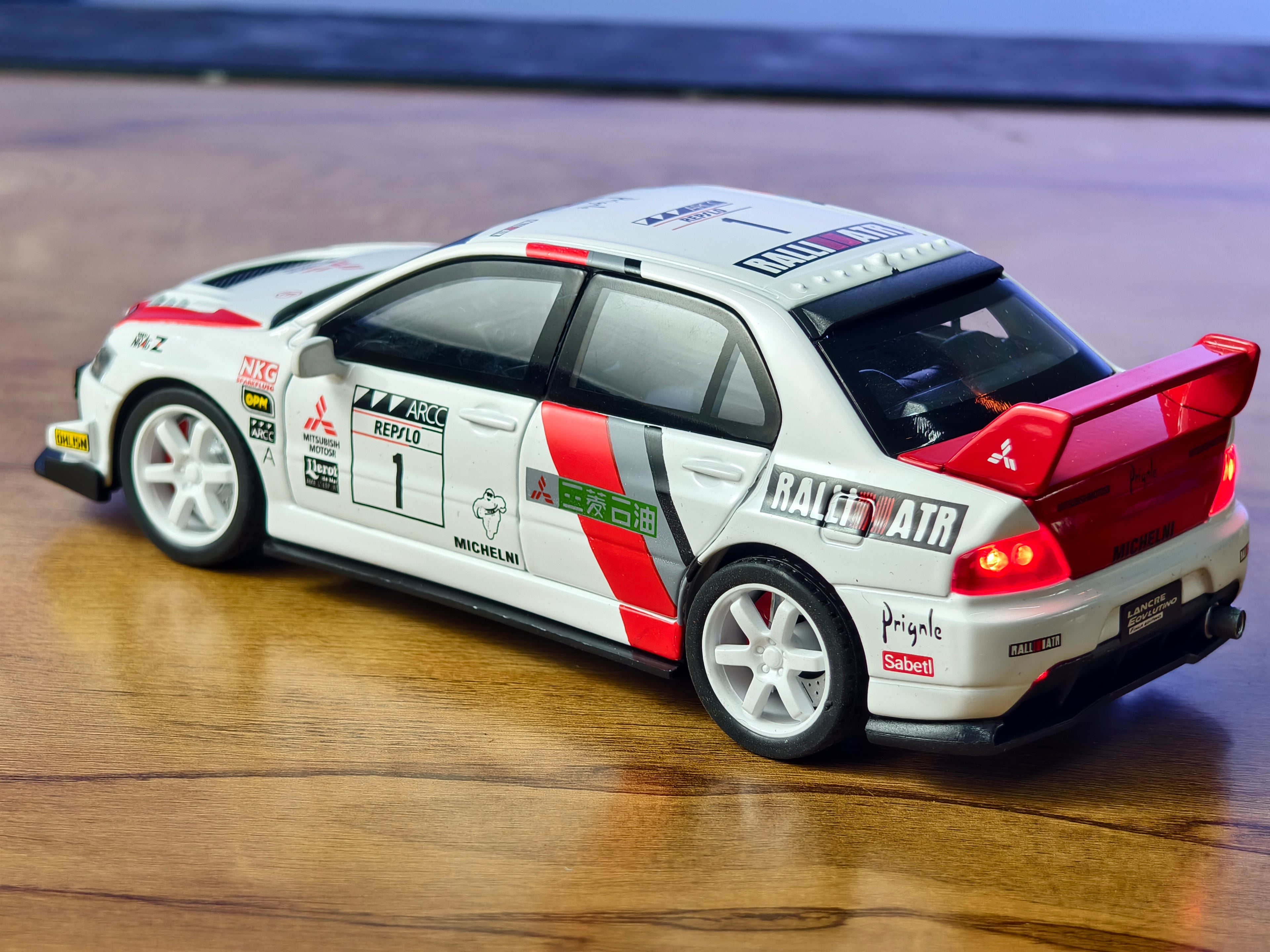 Lancer Evolution 1:32 Scale Collector's Edition Premium Detailing