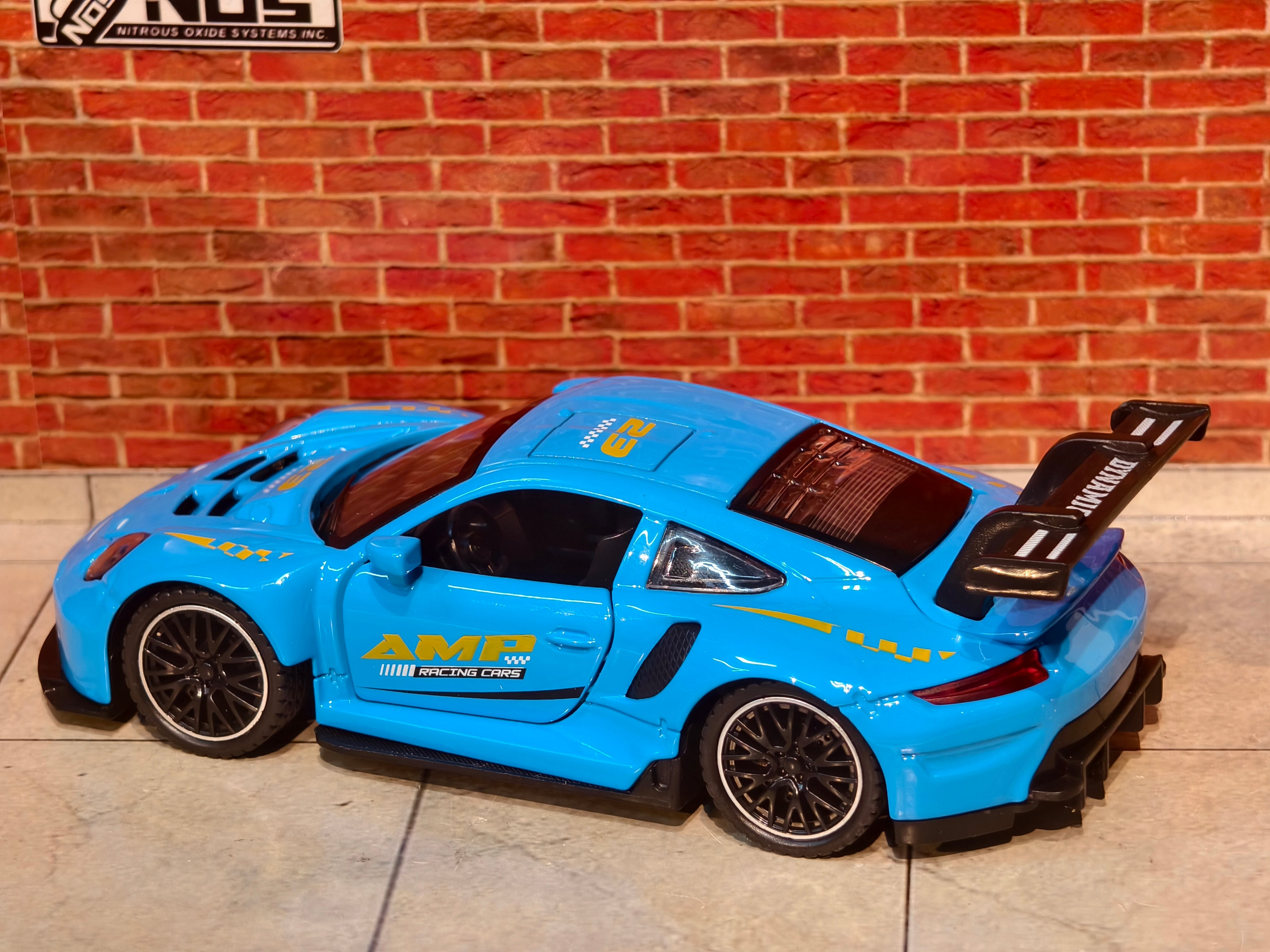 Porsche 911 GT3 RS 1:32 Scale Premium Detailing