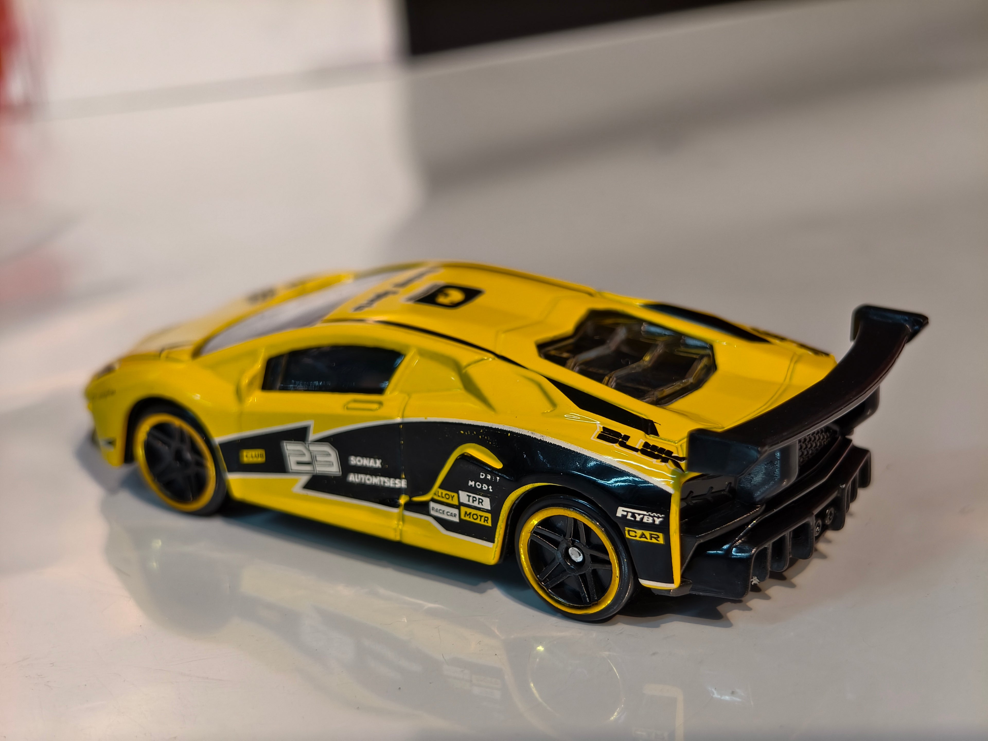 Lamborghini Huracan 1:64 Scale in Acrylic Box