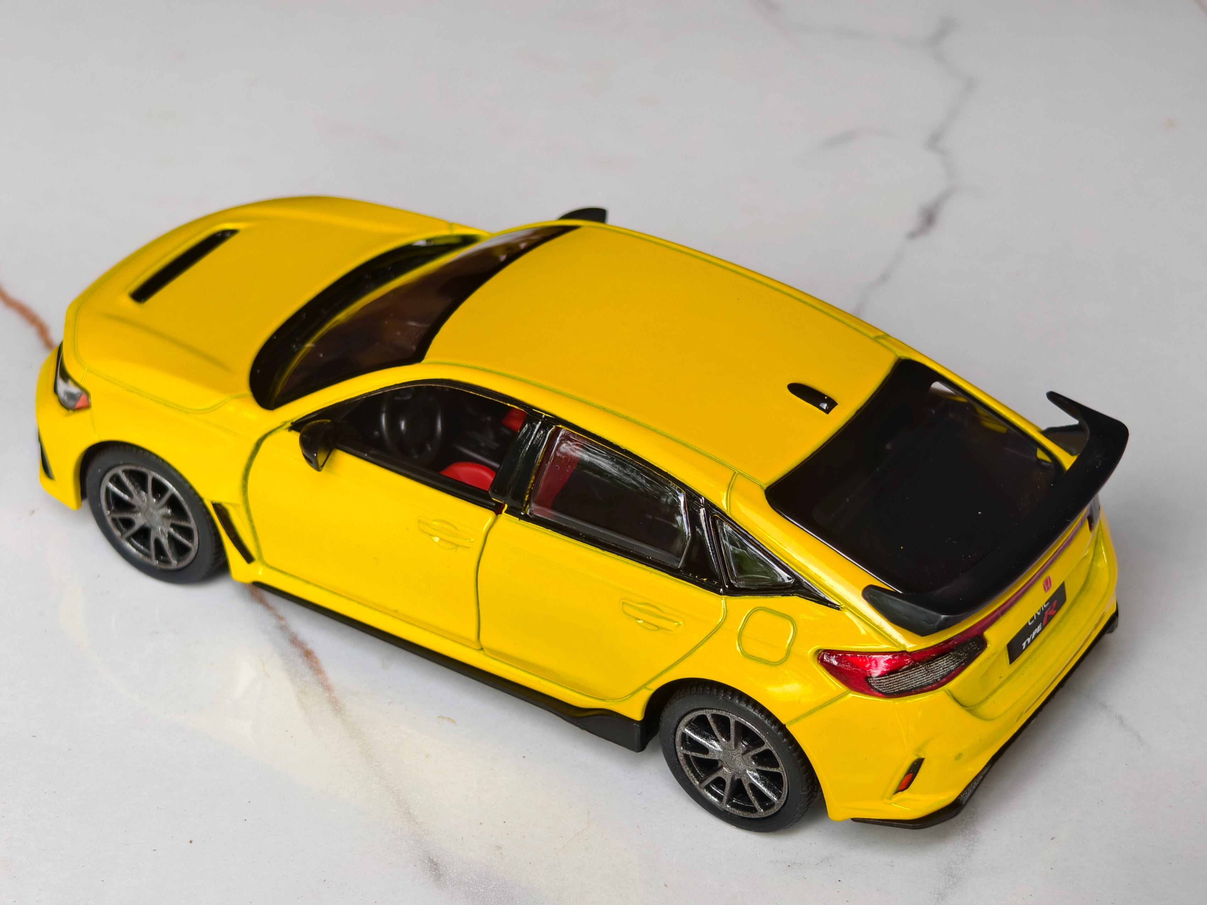 Kinsmart Official Licensed Honda Civic Type R 1:36 Scale