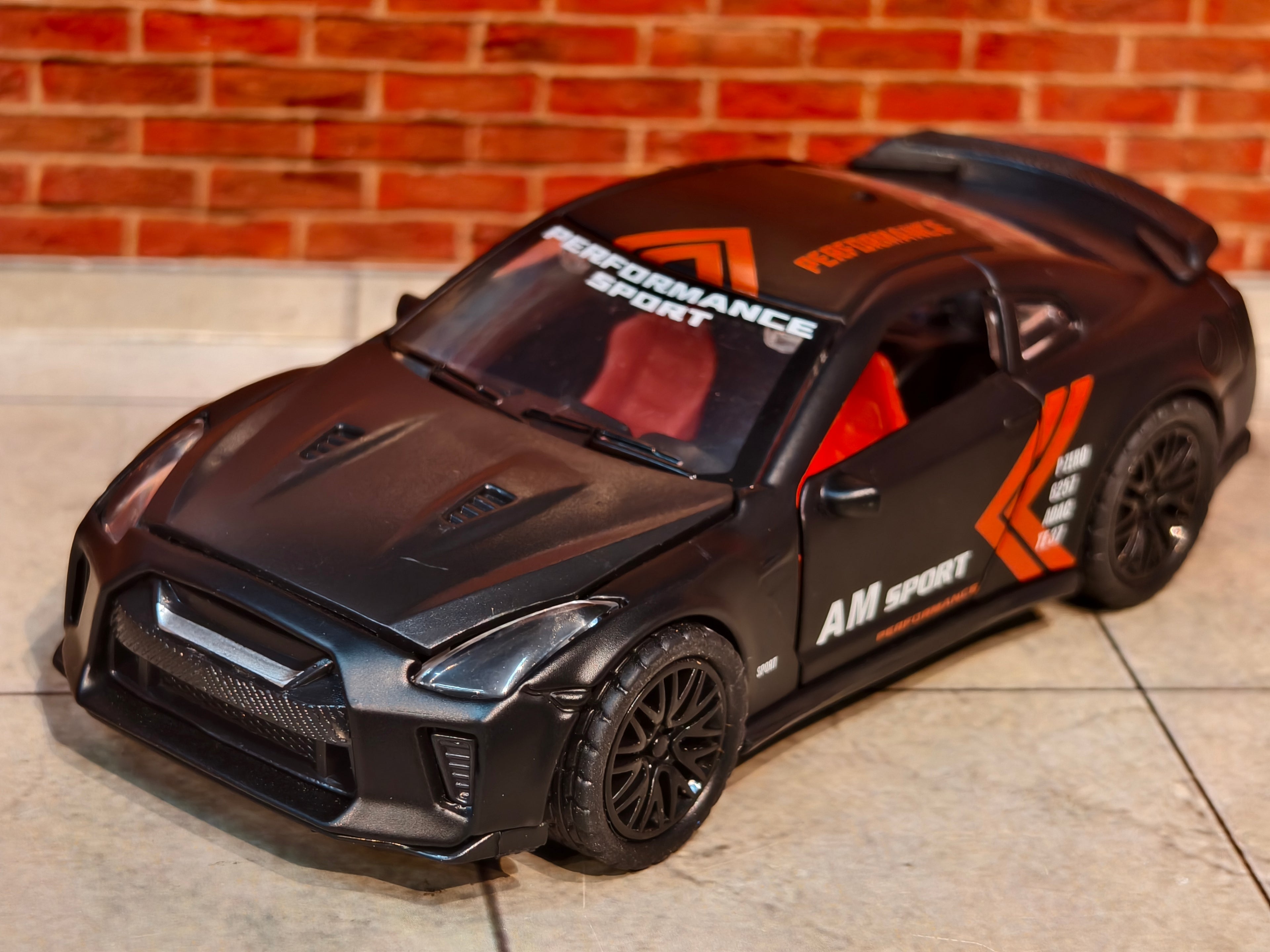 Nissan GT-R (R35) Performance Sport Edition 1:36 Scale