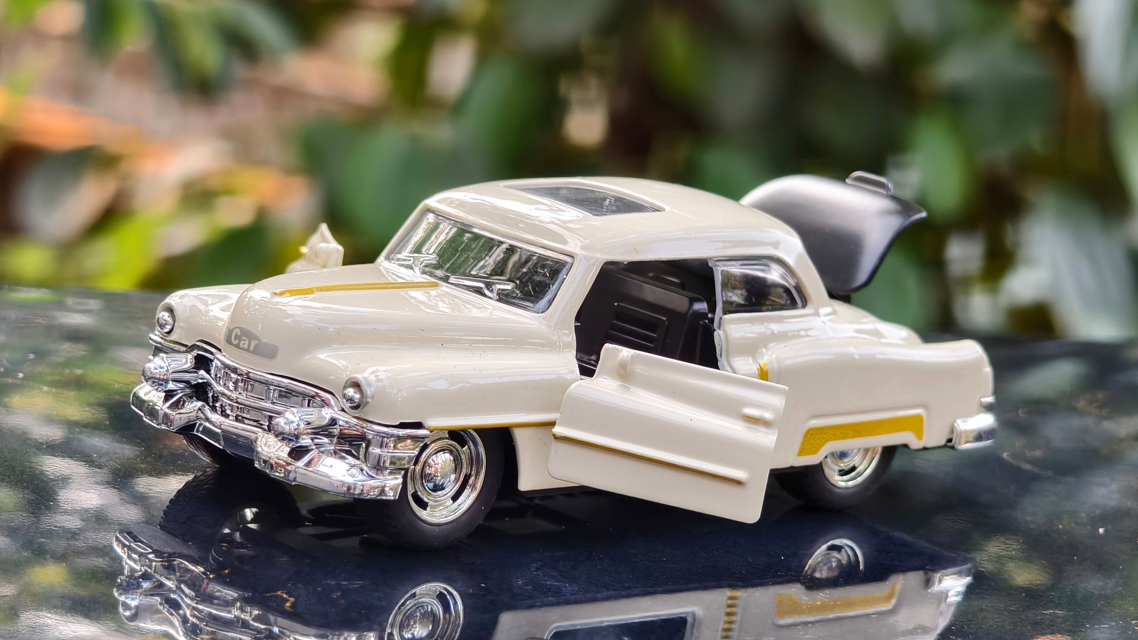 Vintage 1949 Cadillac Series 62 Sedanette 1:36 Scale 3 Door Openable