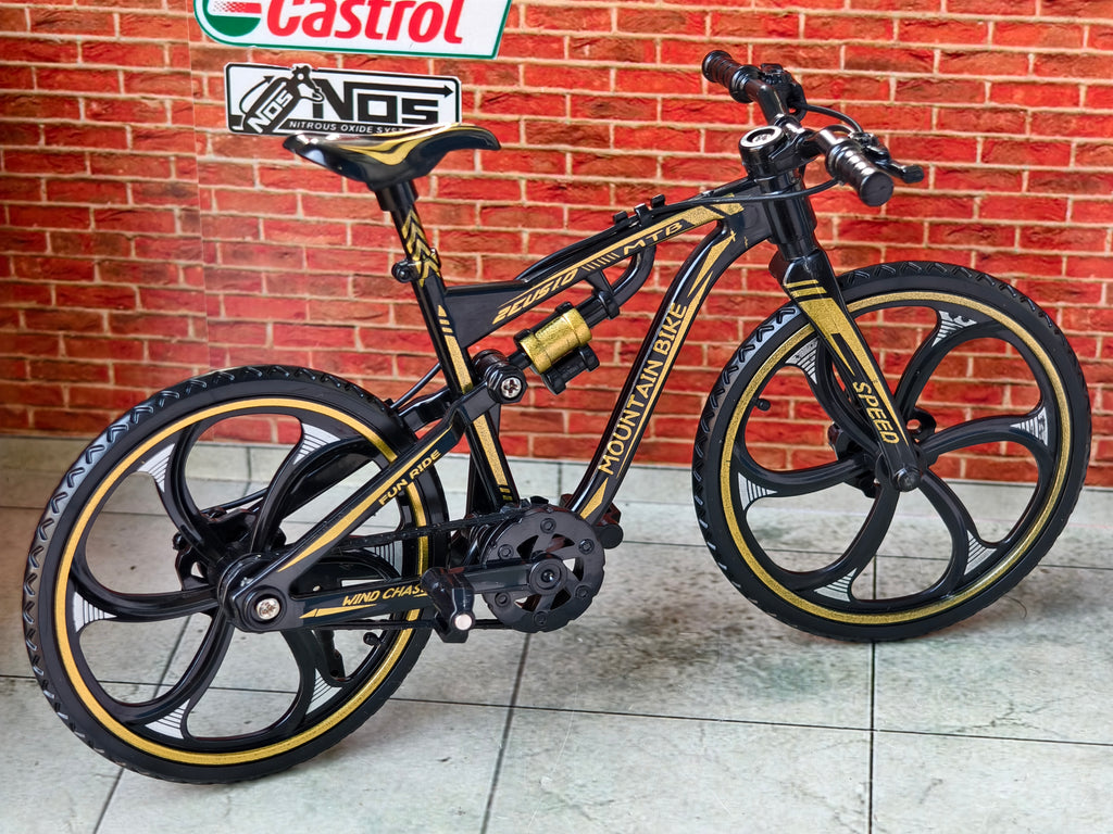 Mountain Bike 1:8 Scale