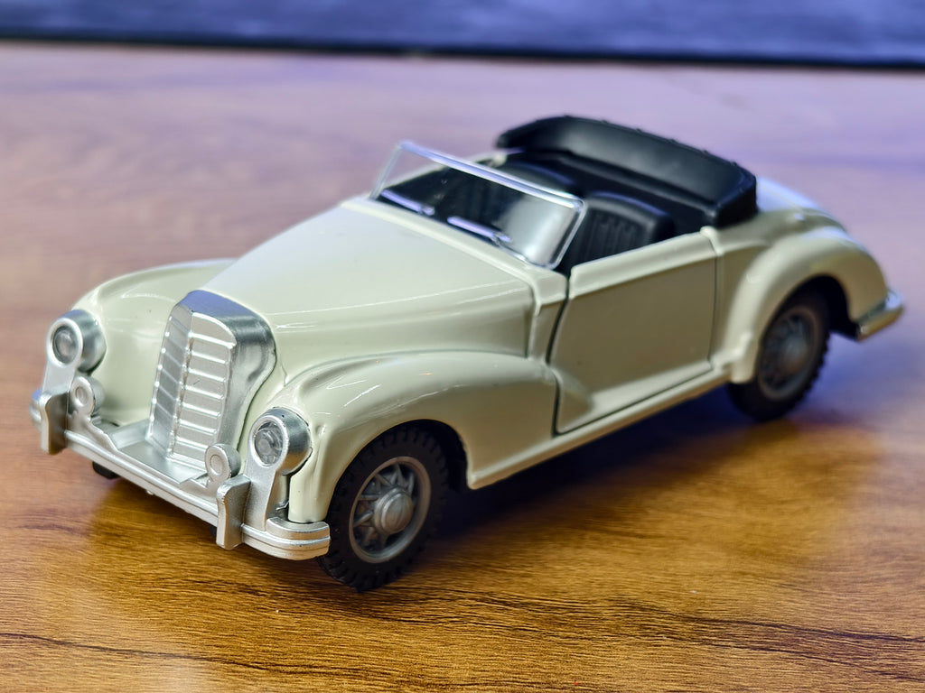 Classic Mercedes Benz 300 S Cabriolet 1:36 Scale