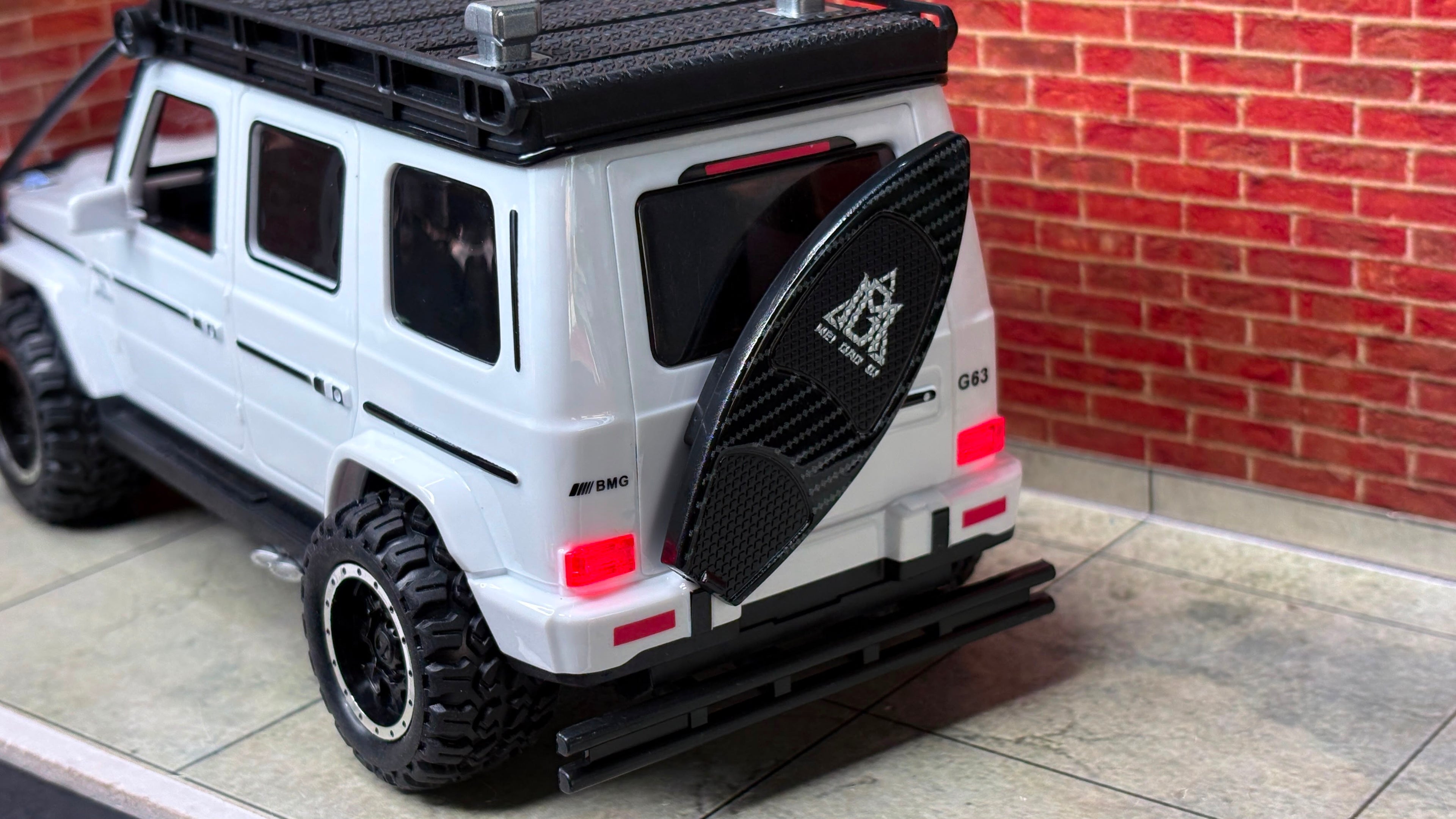 Mercedes G Wagon Brabus Modified 1:24 Scale Premium ABS Model