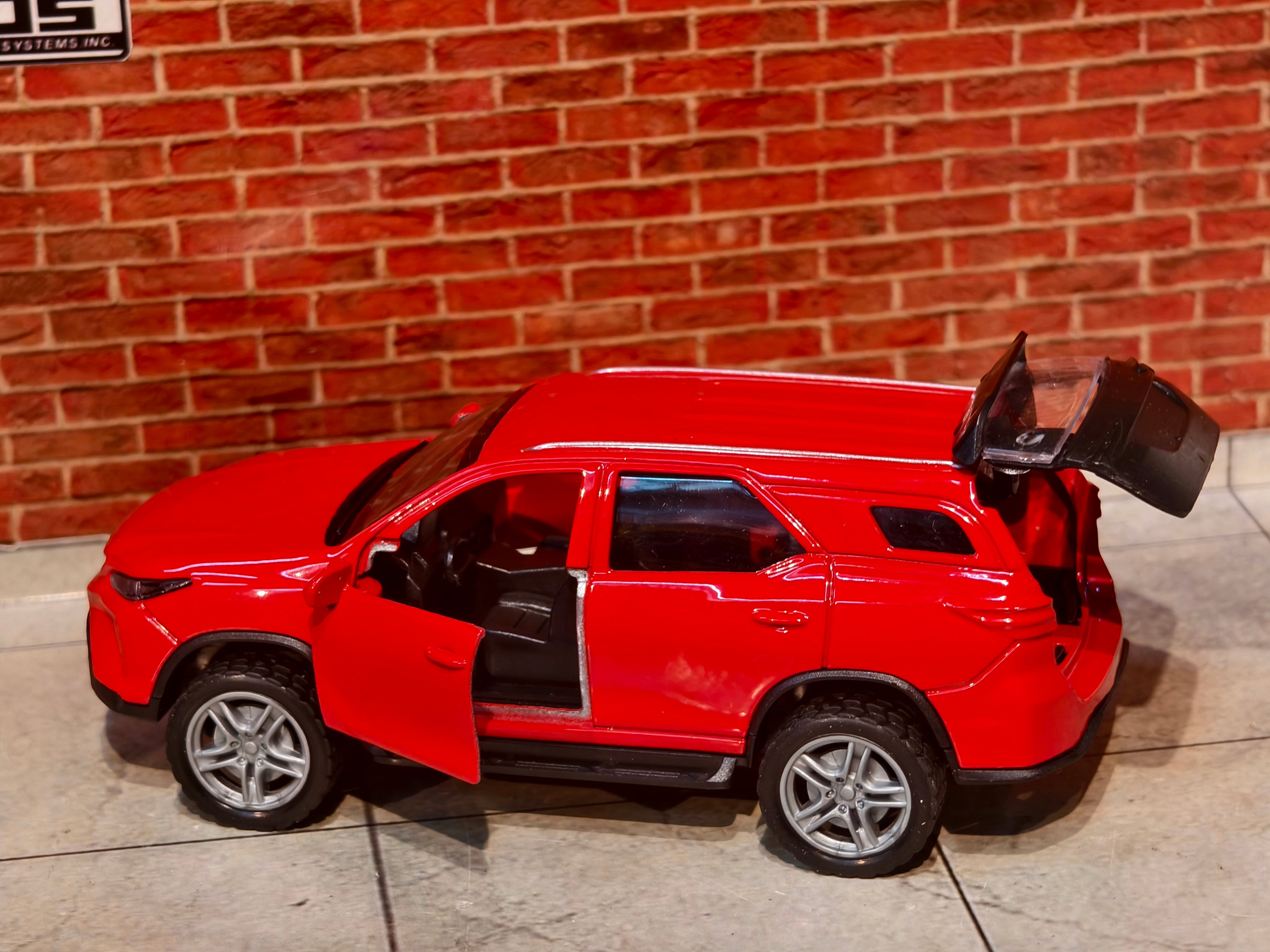 Fortuner 1:36 Scale 3 Door Openable with Light & Sound
