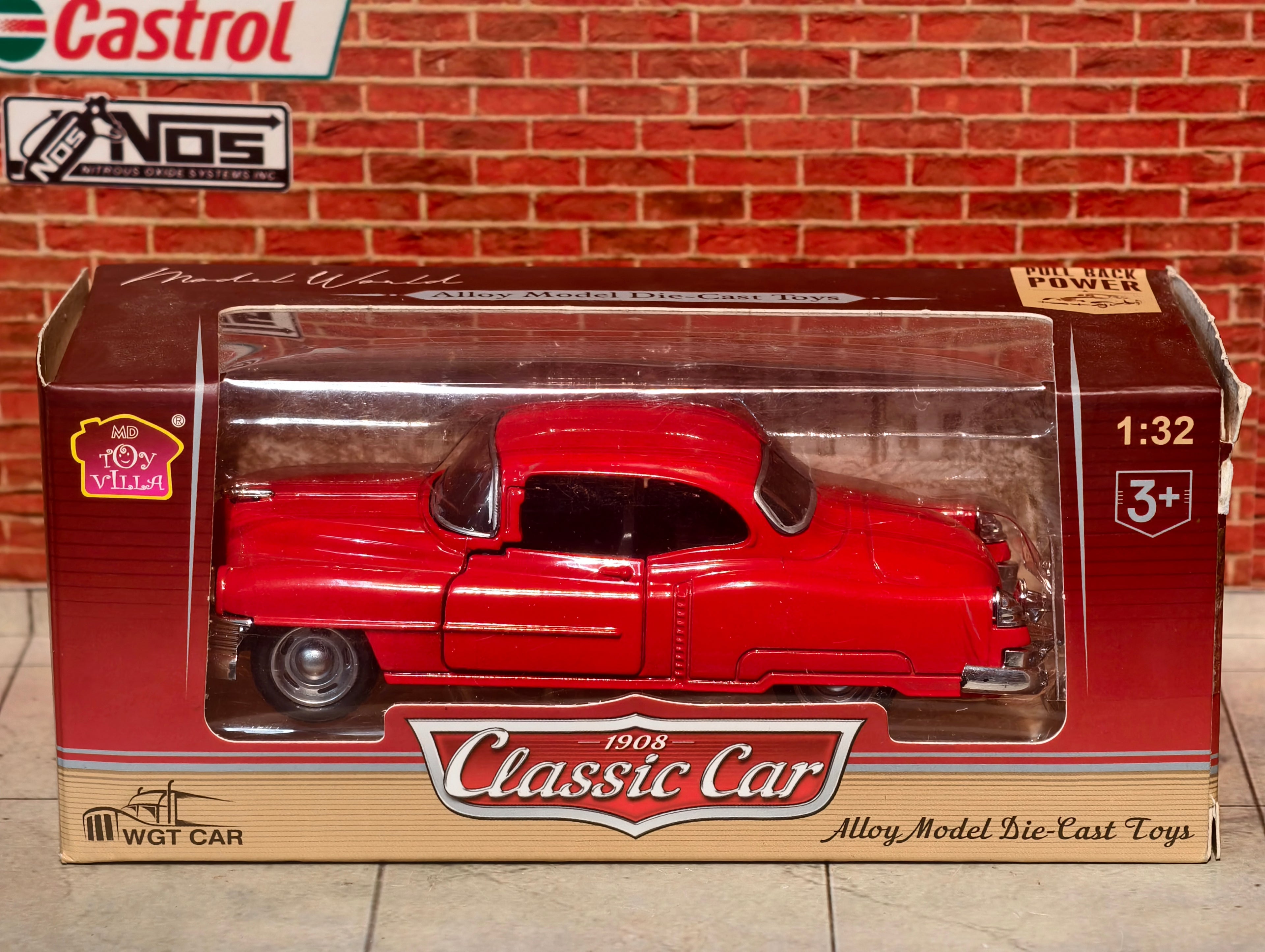 1955 Cadillac Coupe DeVille 1:32 Scale