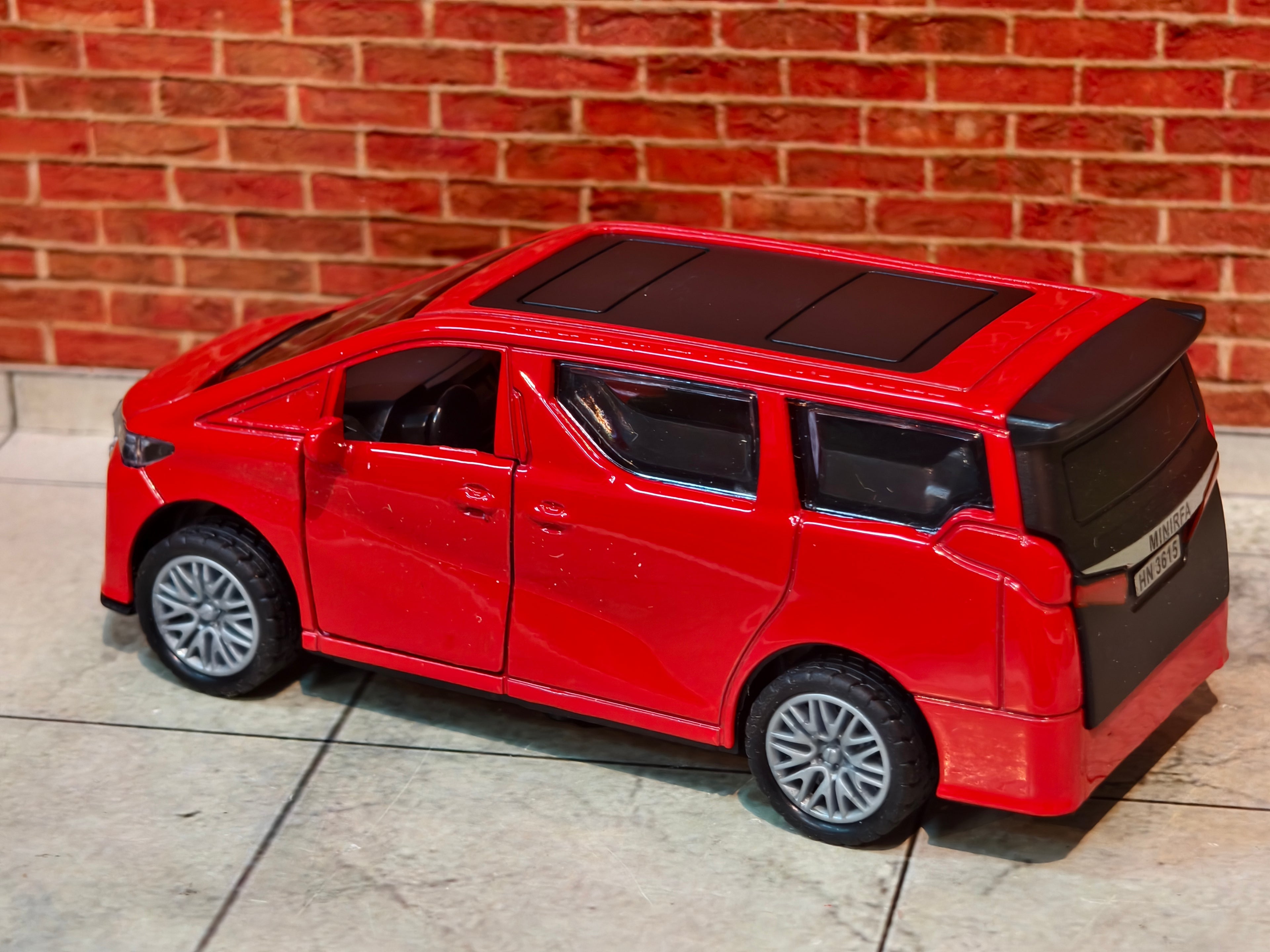 Toyota Vellfire 1:36 Scale with light Sound Simulation