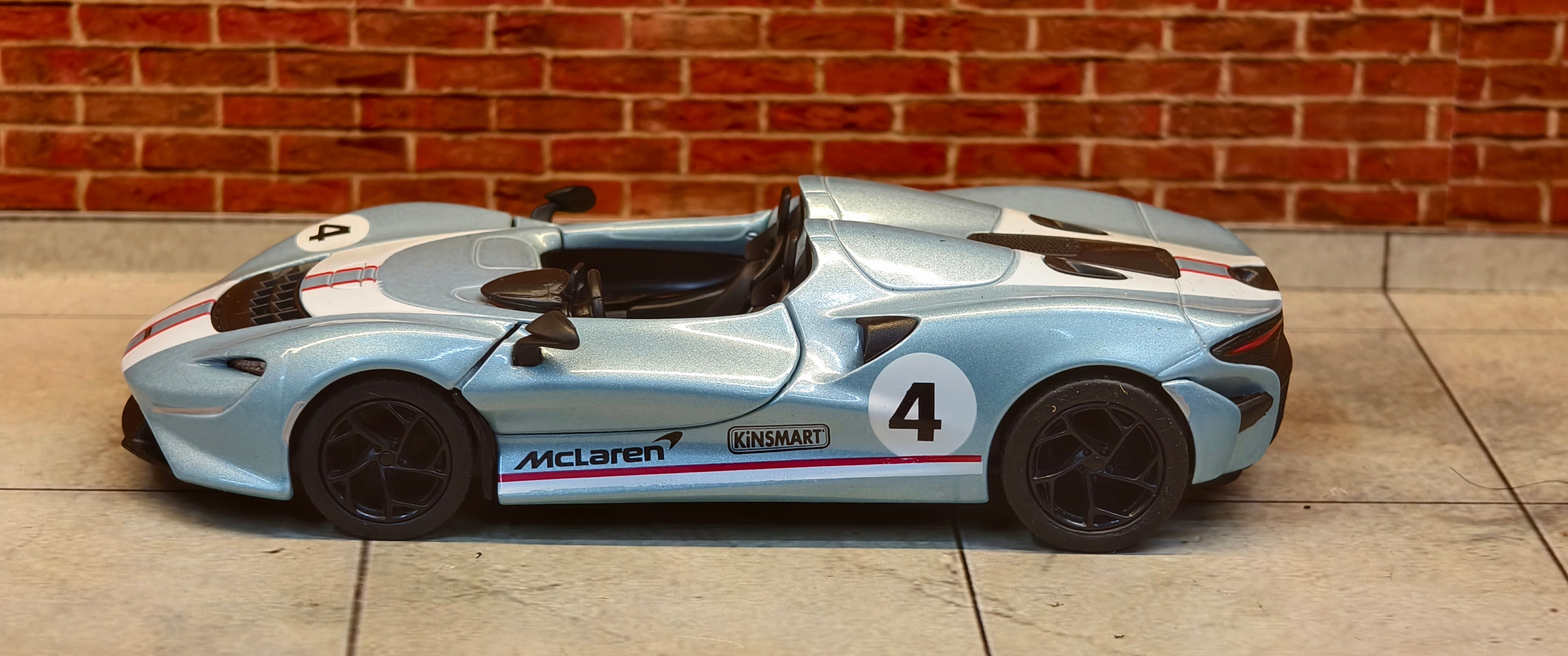 McLaren Elva Livery Edition 1:36 Scale Official Licensed by Kinsmart