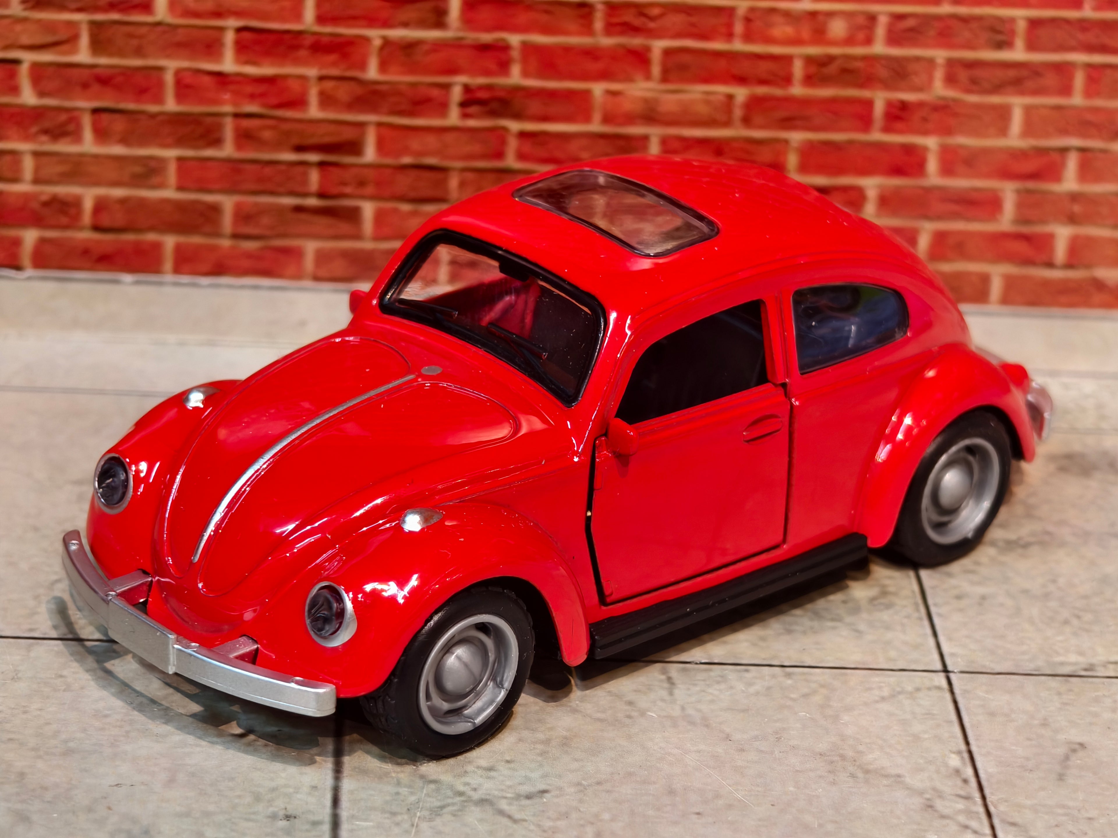 VOLKSWAGEN CLASSIC BEETLE (TYPE 1)1:36 PREMIUM MODEL