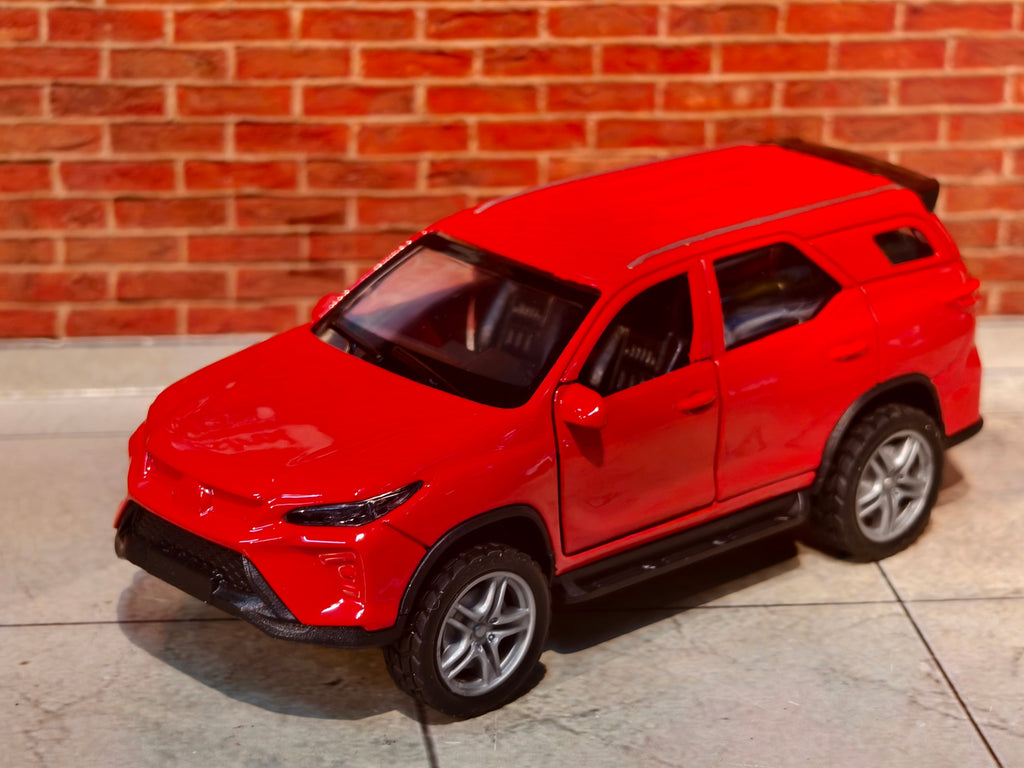Fortuner 1:36 Scale 3 Door Openable with Light & Sound