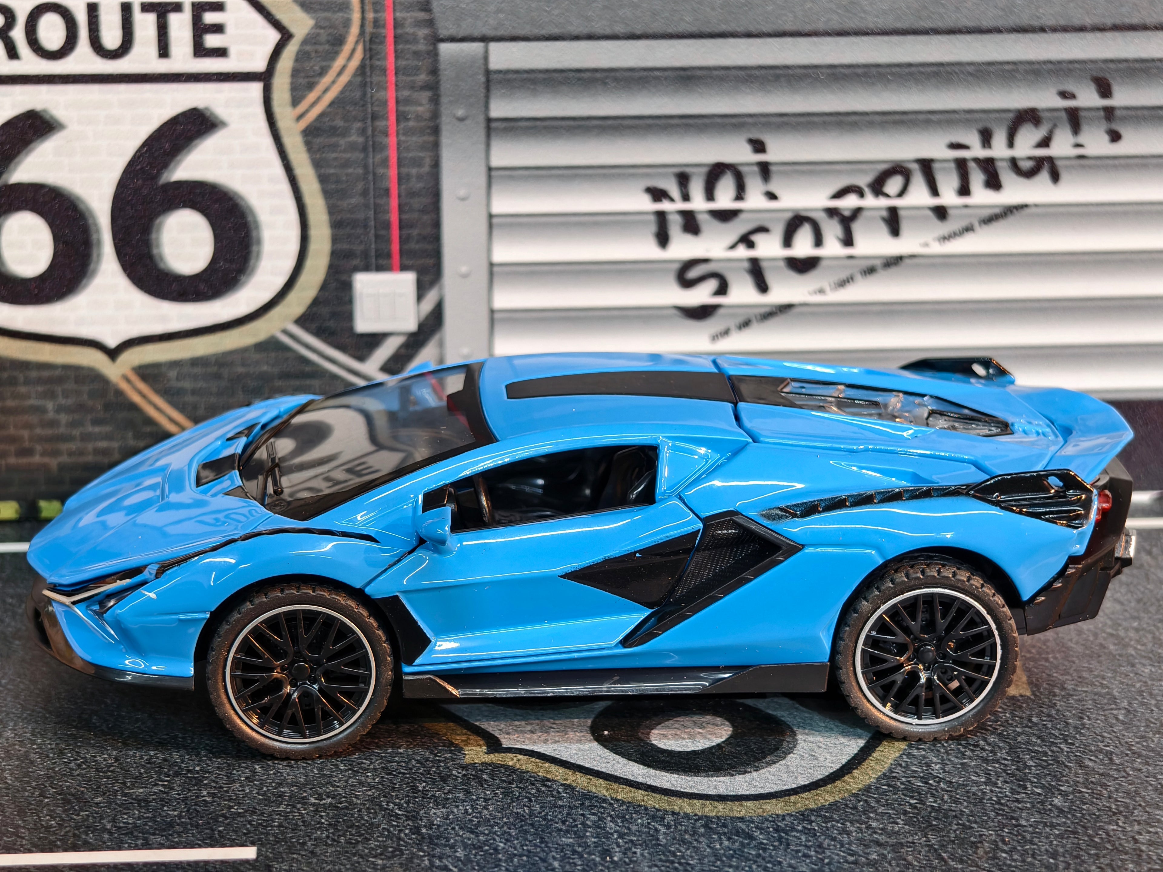 Lamborghini Sián FKP 37 1:32 Scale