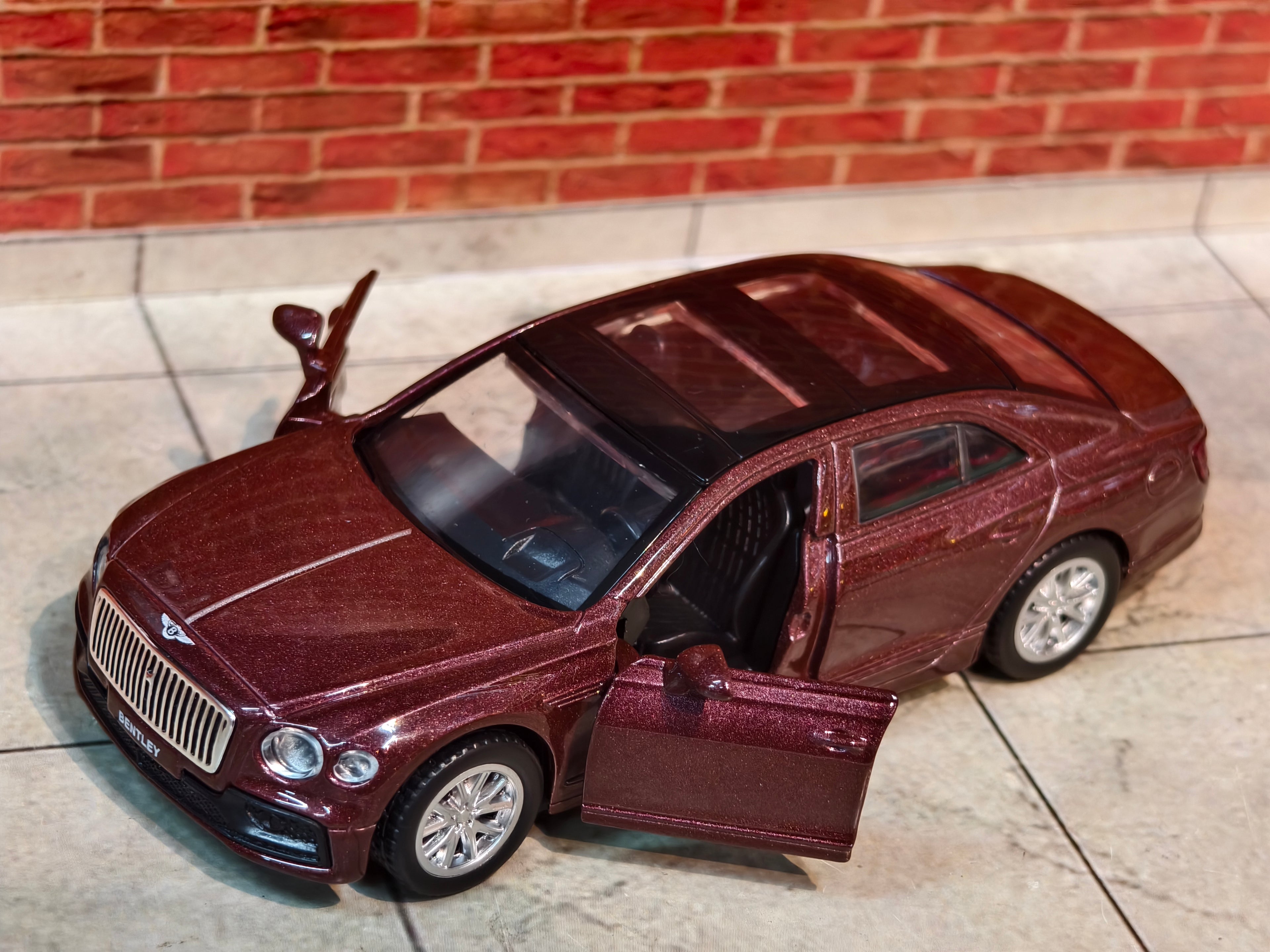 MSZ Official Licensed Bentley Flying Spur 1:47 Scale