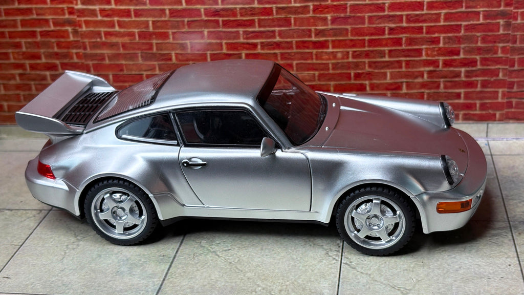 Porsche 911 (964) Turbo 1990 s 1:24 ABS Premium Detailing