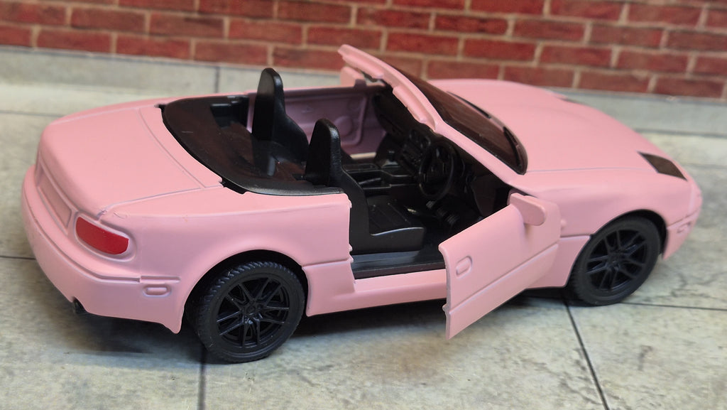 Mazda MX-5 Miata (NA chassis) 1:36 Scale Premium Detailing