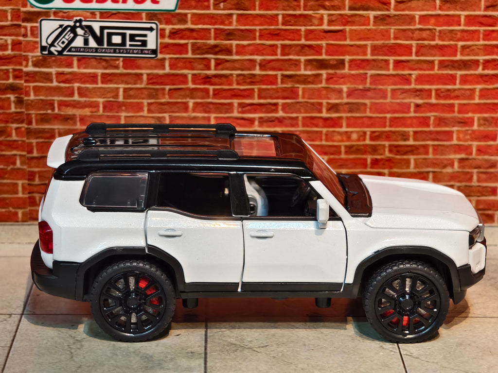 Toyota Land Cruiser Prado 1:32 Scale Premium Detailing