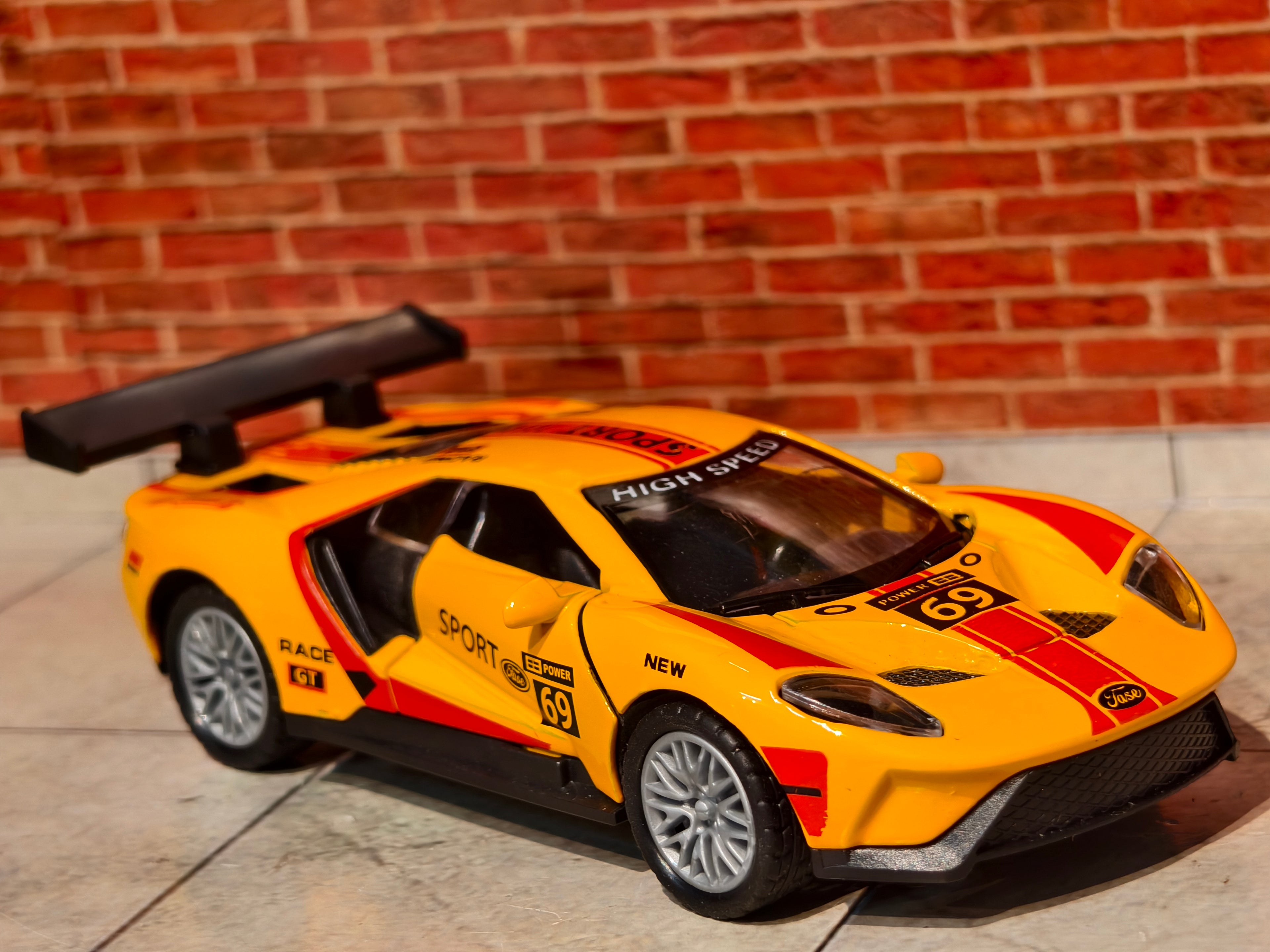 Ford GT 2017 1:36 Scale Racing Edition