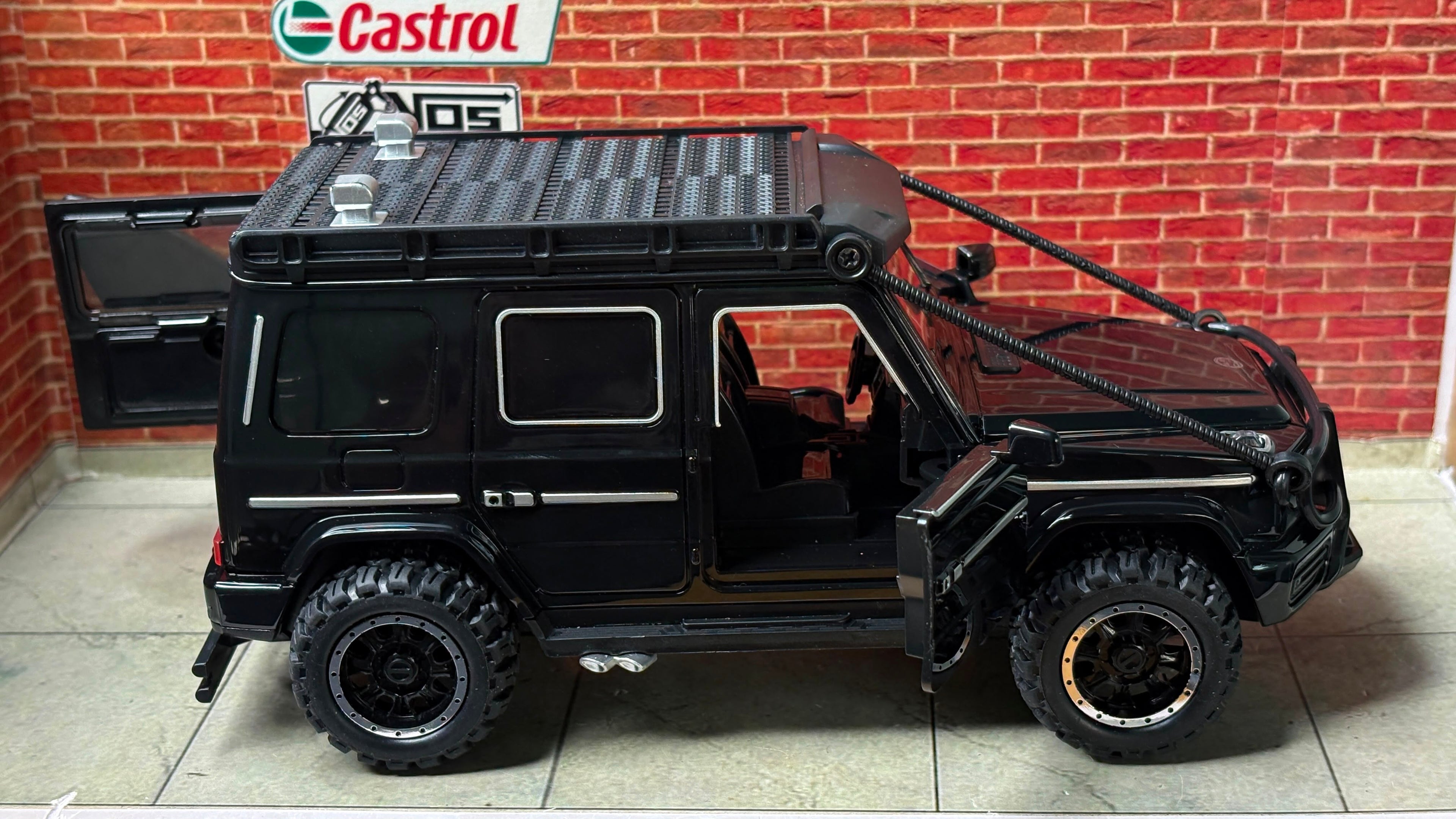 Mercedes G Wagon Brabus Modified 1:24 Scale Premium ABS Model