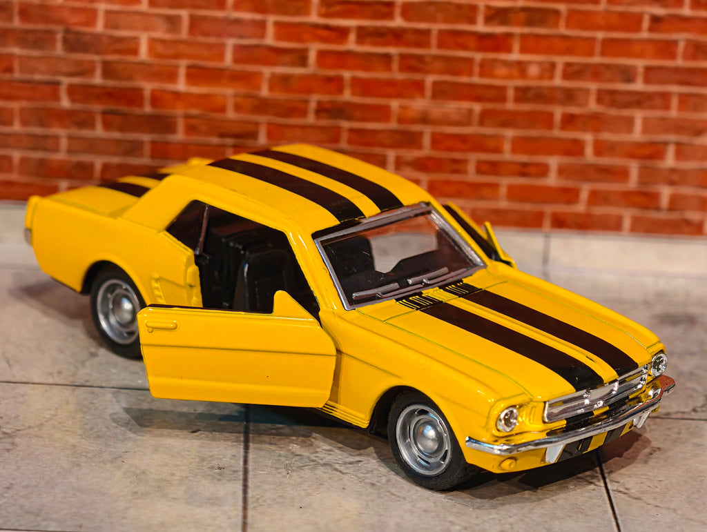 Classic Shelby GT350 Coupe 1965 Model 1:32 Scale