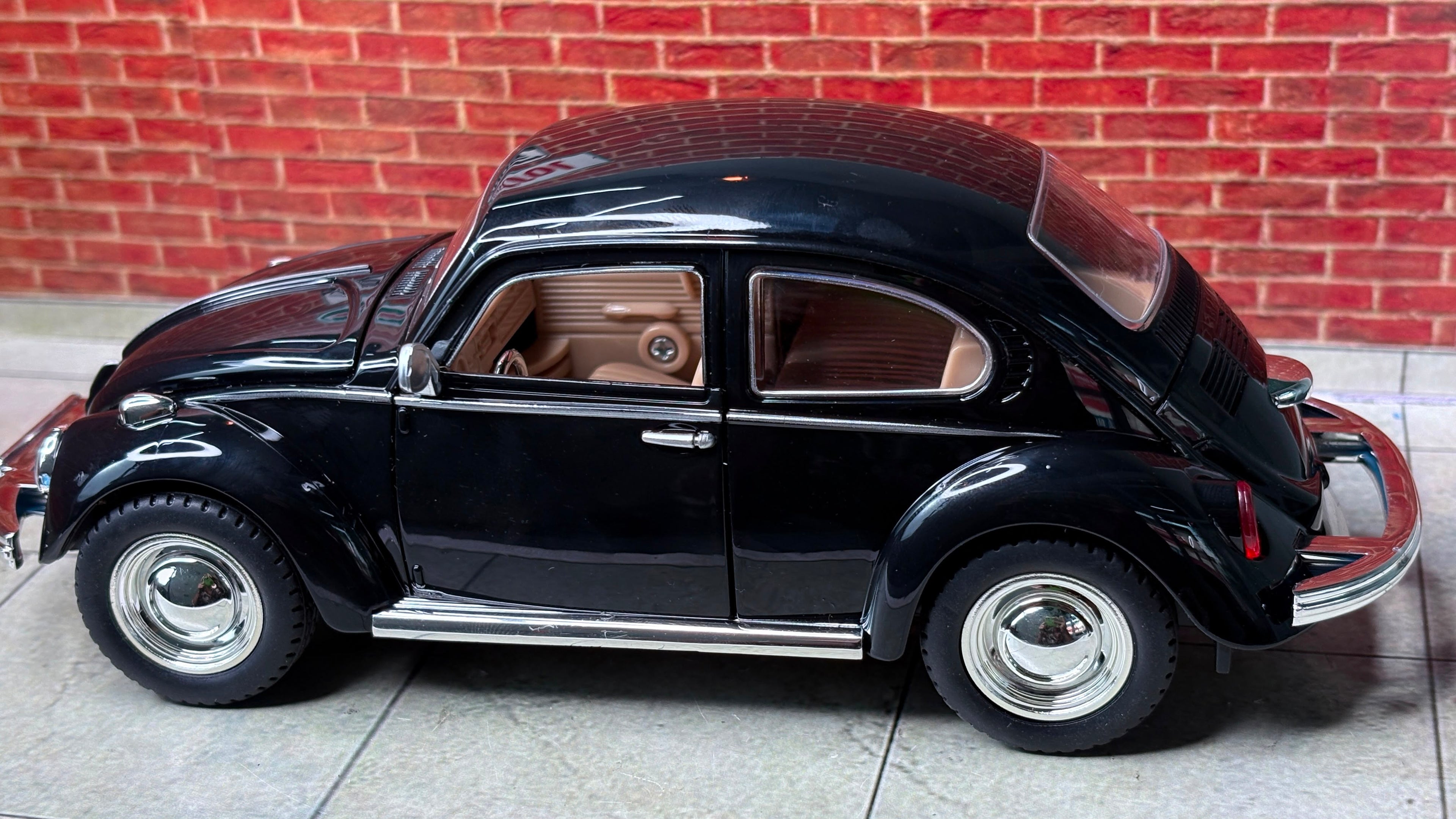 Volkswagen Beetle 1:24 Scale ABS Premium Detailing