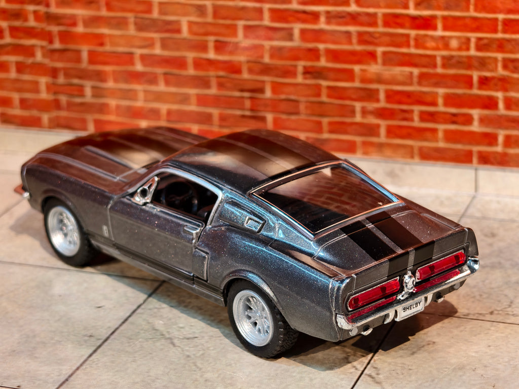 Kinsmart Official Licensed 1967 Shelby GT-500 1:38 Scale