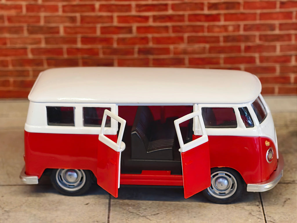 Volkswagen Type 2 (T1) Microbus 1:43 Scale