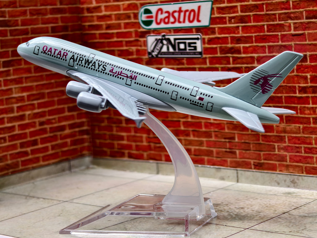 Qatar Airways Airbus  A380 1:400 Scale (16 cm) Metal Diecast