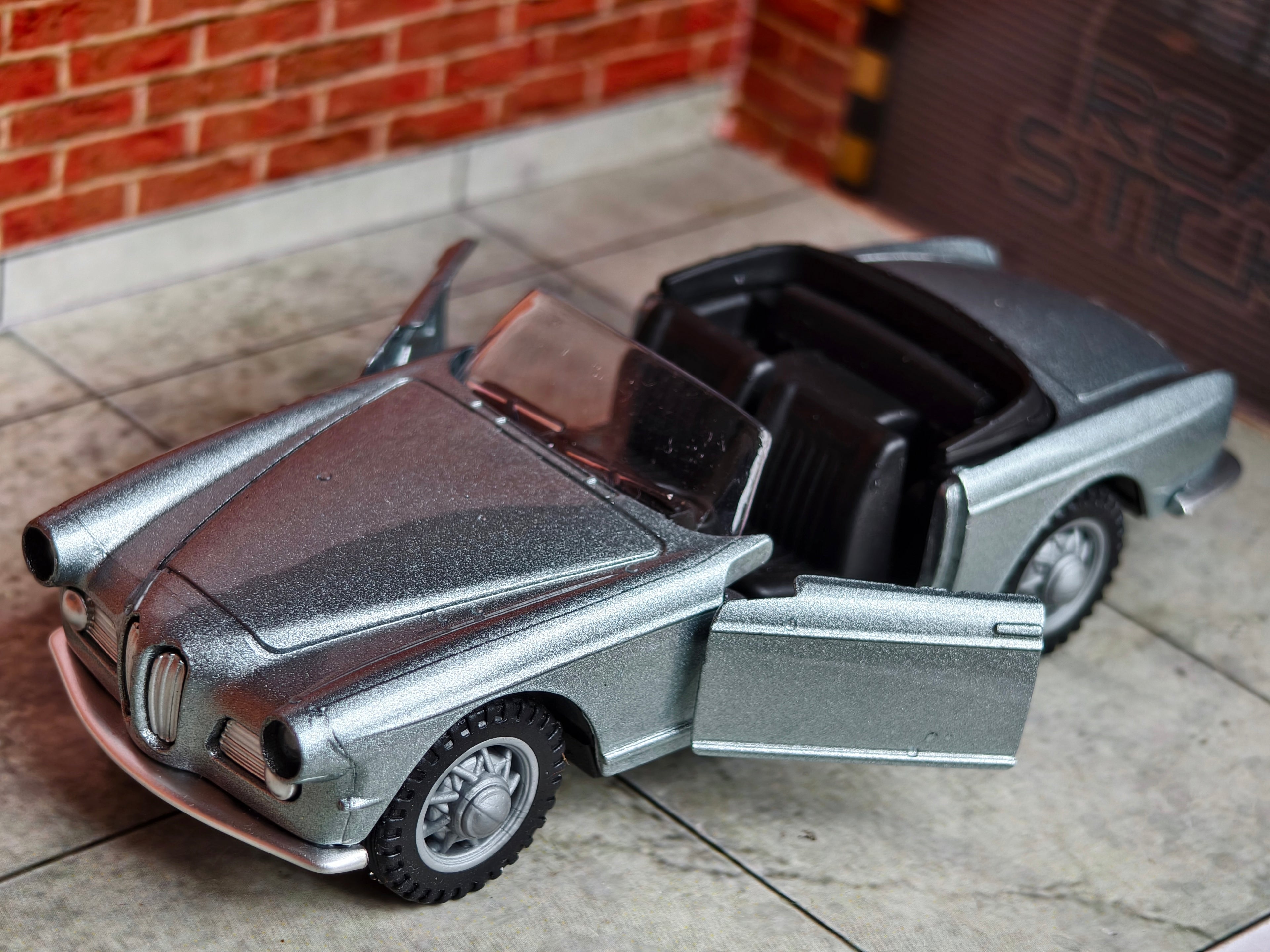 Mercedes-Benz 300 SL Roadster (W198) 1:36 Scale Box Piece