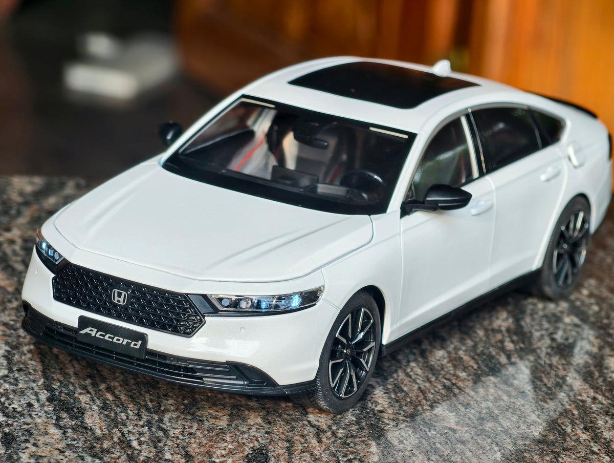 QY Toys Official Licensed Honda Accord 1:18 Scale Premium Diecast Car